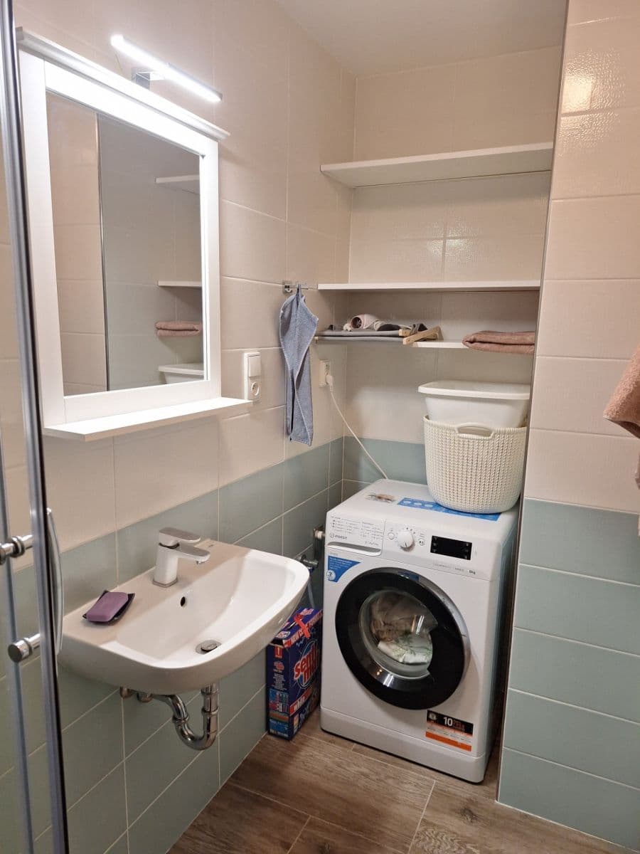 Prenájom bytu 3-izbový 62 m², Trachtova, Praha, Praha Prenájom bytu 3-izbový 62 m², Trachtova, Praha, Praha