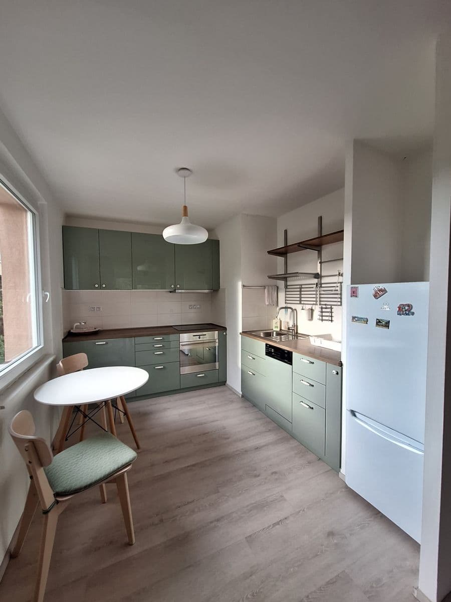 Prenájom bytu 3-izbový 62 m², Trachtova, Praha, Praha Prenájom bytu 3-izbový 62 m², Trachtova, Praha, Praha