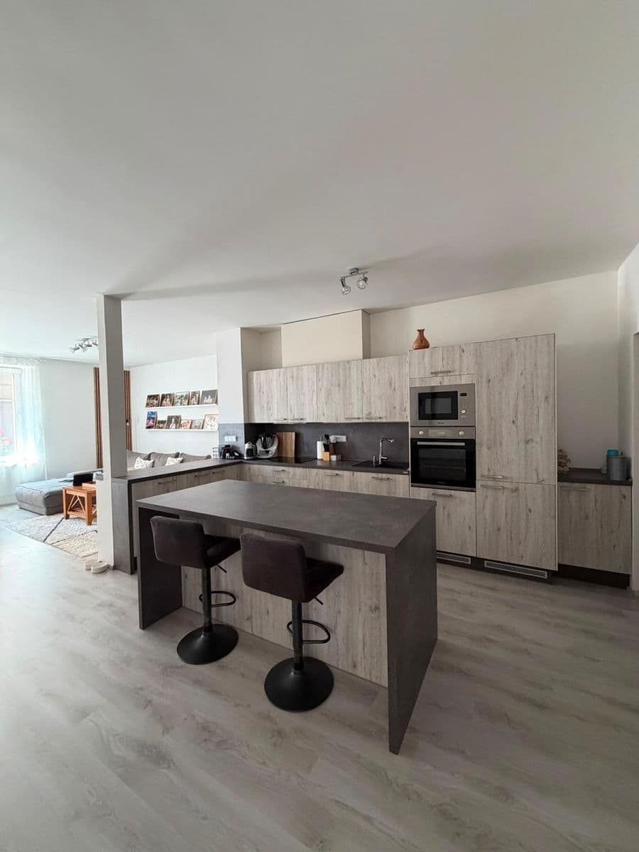 Predaj bytu 3-izbový 107 m², Tovární, Hrádek nad Nisou, Liberecký kraj Predaj bytu 3-izbový 107 m², Tovární, Hrádek nad Nisou, Liberecký kraj