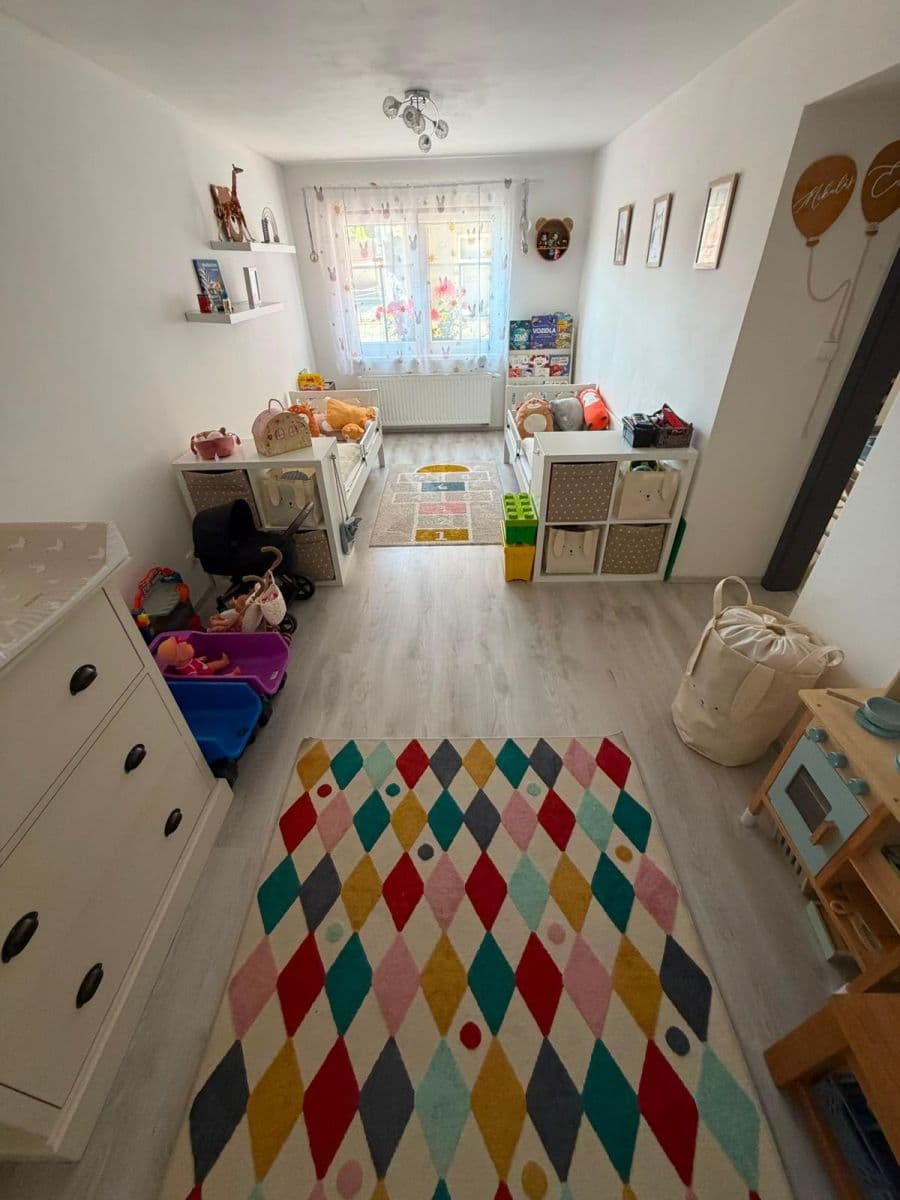 Predaj bytu 3-izbový 107 m², Tovární, Hrádek nad Nisou, Liberecký kraj Predaj bytu 3-izbový 107 m², Tovární, Hrádek nad Nisou, Liberecký kraj