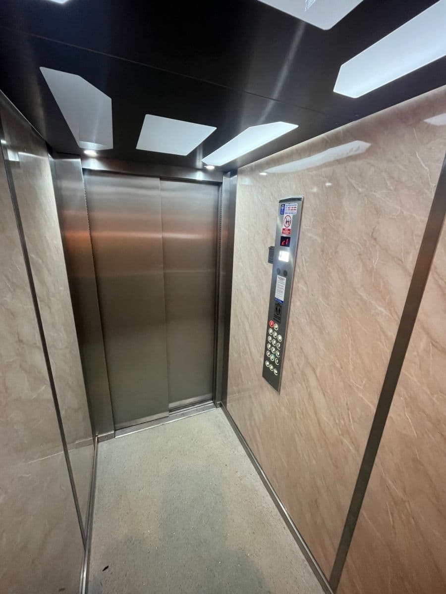 Predaj bytu 1-izbový 34 m², Šrámkova, Ústí nad Labem, Ústecký kraj Predaj bytu 1-izbový 34 m², Šrámkova, Ústí nad Labem, Ústecký kraj