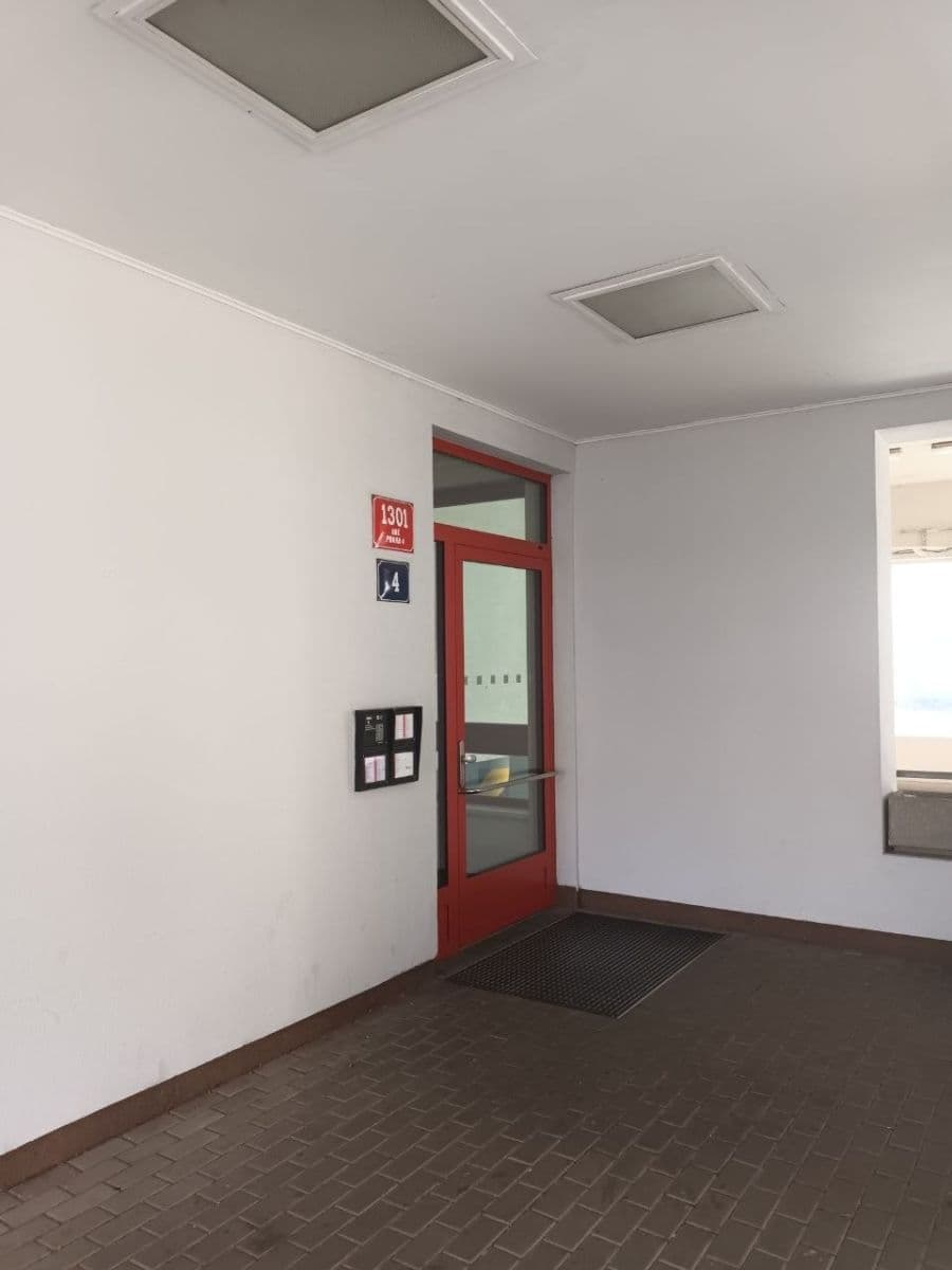 Prenájom bytu 1-izbový 44 m², Panuškova, Praha, Praha Prenájom bytu 1-izbový 44 m², Panuškova, Praha, Praha
