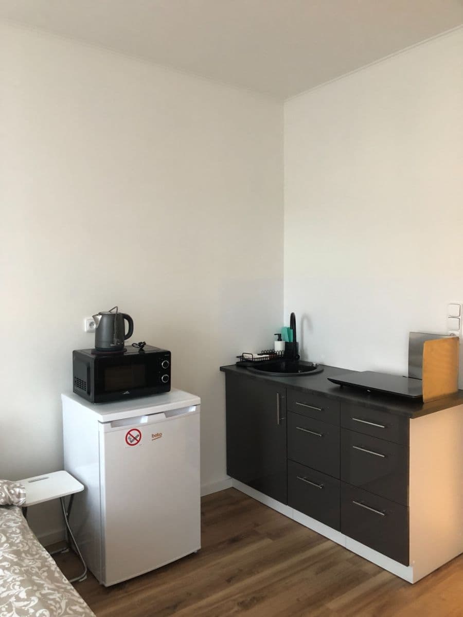 Prenájom bytu Garsoniéra 34 m², Bělohorská, Praha, Praha Prenájom bytu Garsoniéra 34 m², Bělohorská, Praha, Praha