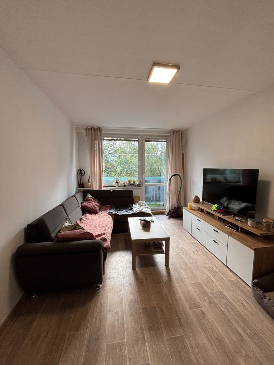 Prenájom bytu 2-izbový 40 m², Žandovská, Praha, Praha Prenájom bytu 2-izbový 40 m², Žandovská, Praha, Praha