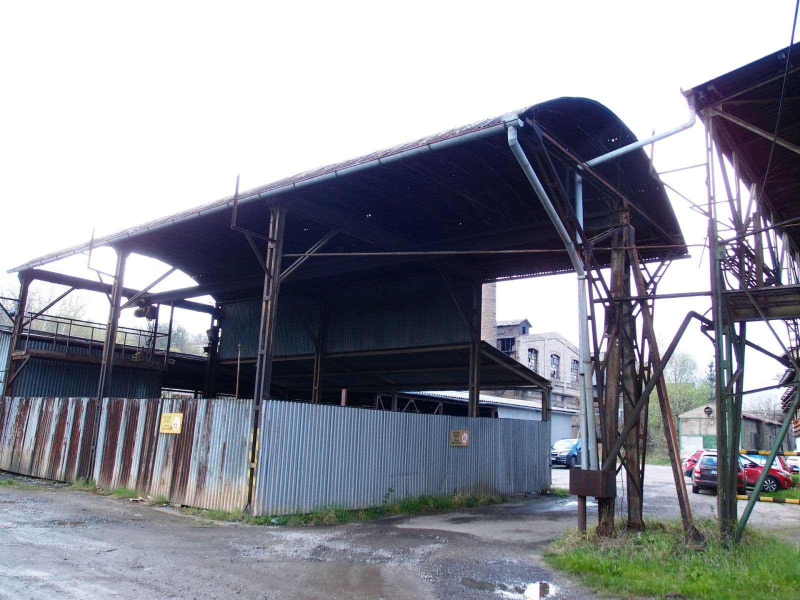 Predaj nebytového priestoru 1.179 m², Tovární, Králův Dvůr, Středočeský kraj Predaj nebytového priestoru 1.179 m², Tovární, Králův Dvůr, Středočeský kraj