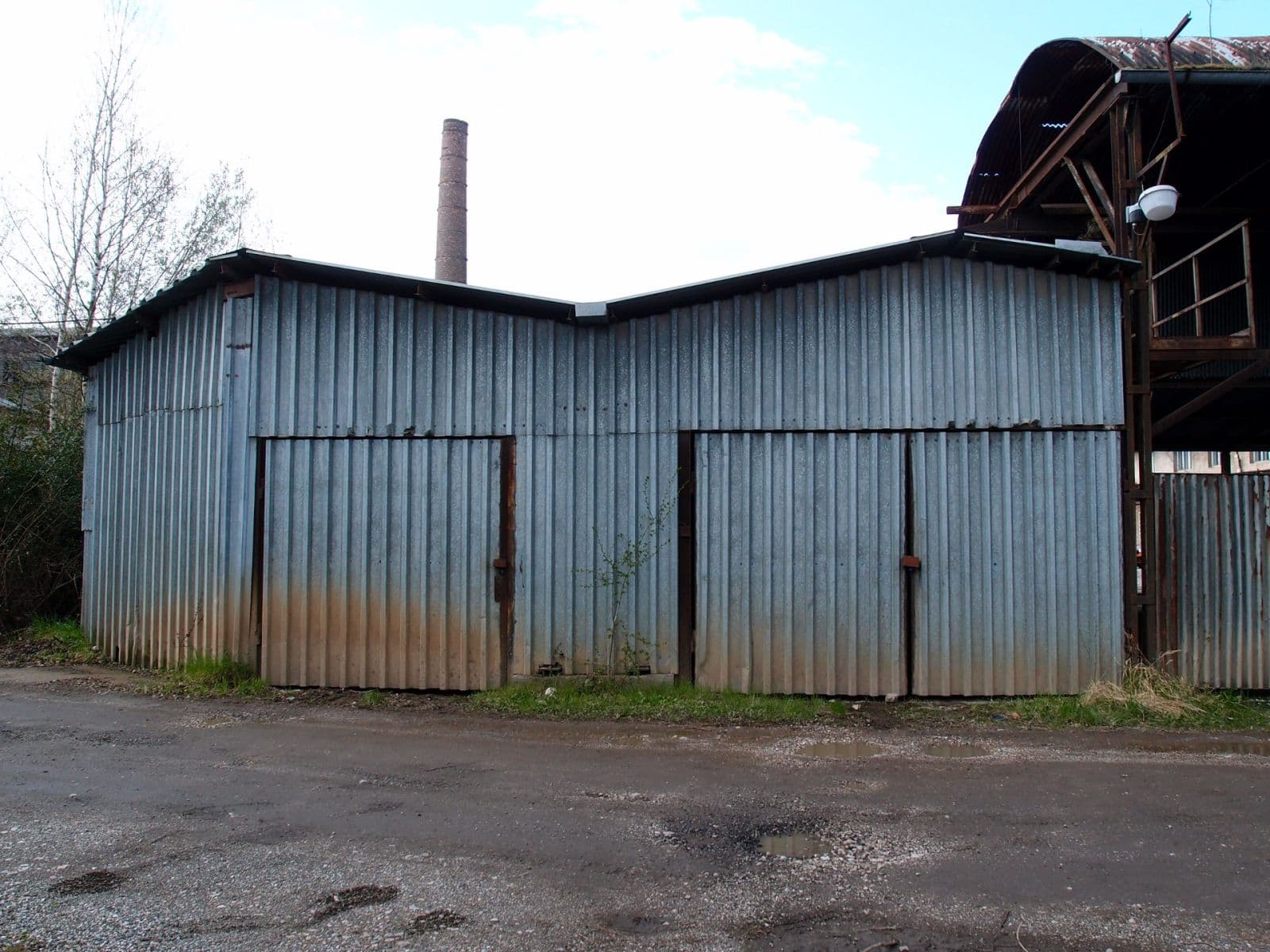 Predaj nebytového priestoru 1.179 m², Tovární, Králův Dvůr, Středočeský kraj Predaj nebytového priestoru 1.179 m², Tovární, Králův Dvůr, Středočeský kraj