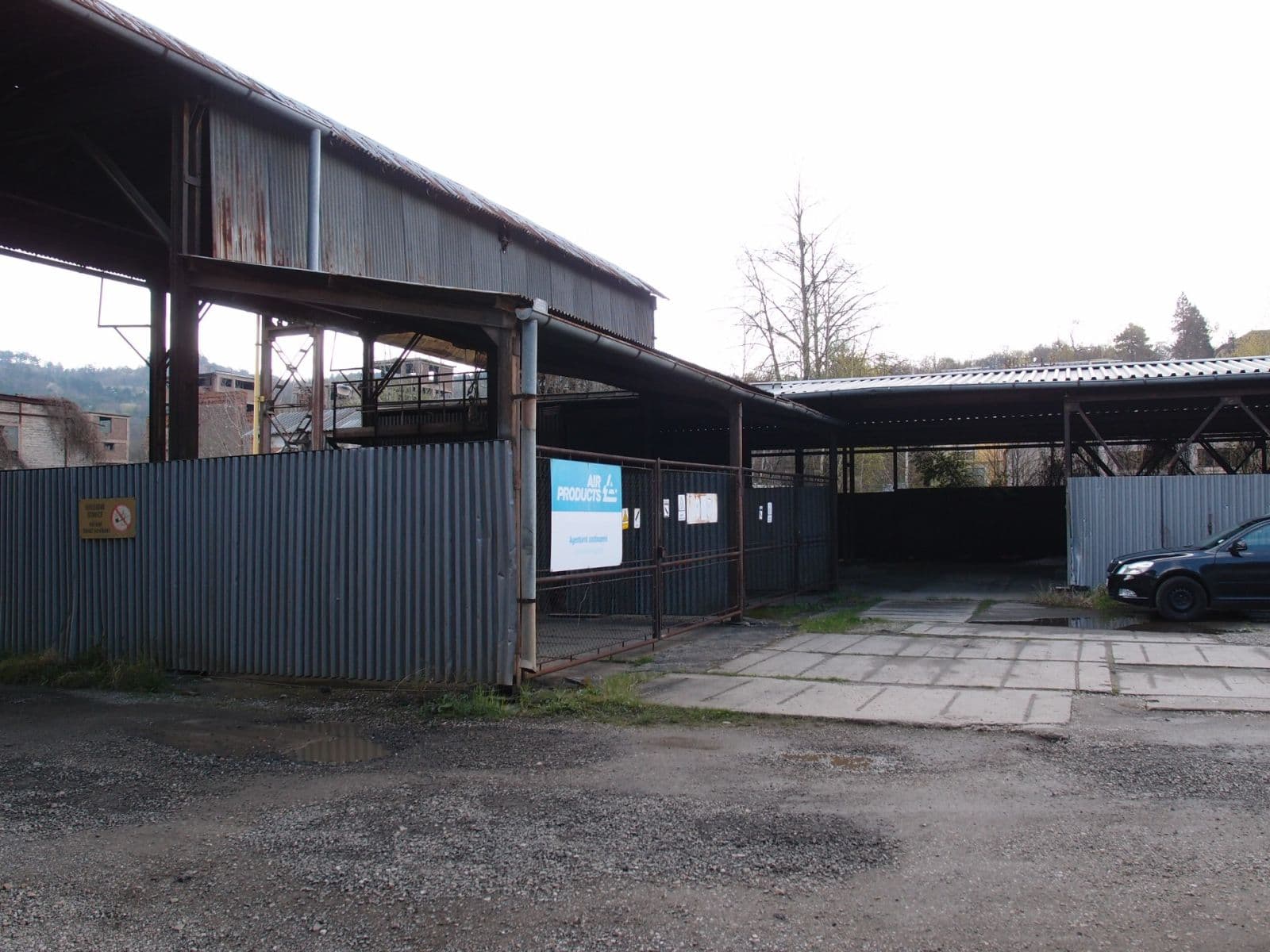 Predaj nebytového priestoru 1.179 m², Tovární, Králův Dvůr, Středočeský kraj Predaj nebytového priestoru 1.179 m², Tovární, Králův Dvůr, Středočeský kraj