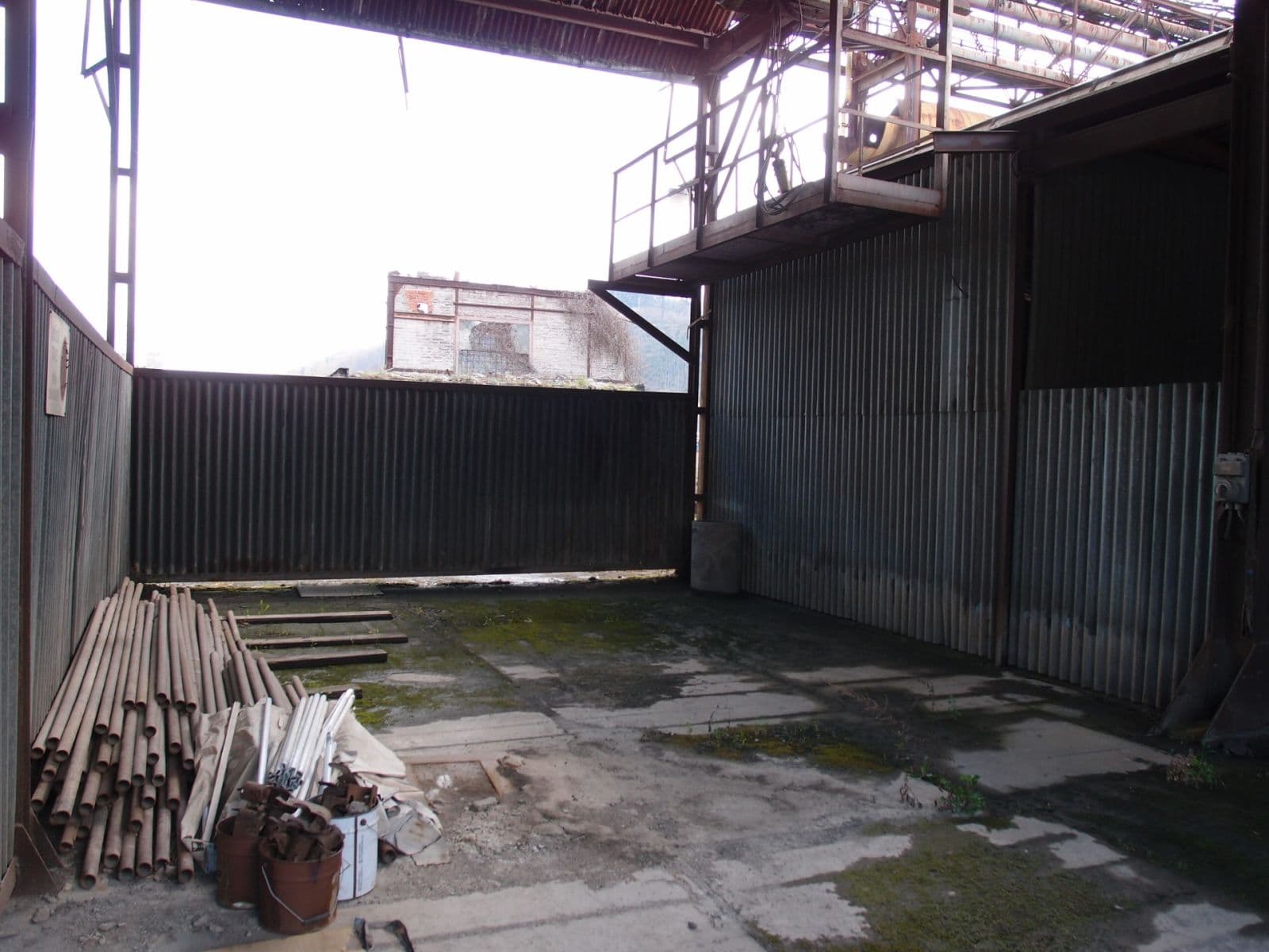 Predaj nebytového priestoru 1.179 m², Tovární, Králův Dvůr, Středočeský kraj Predaj nebytového priestoru 1.179 m², Tovární, Králův Dvůr, Středočeský kraj