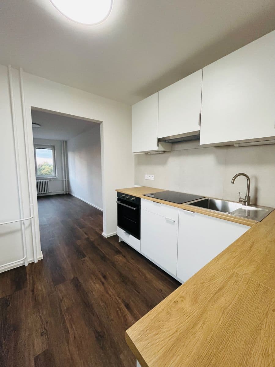 Prenájom bytu 2-izbový 50 m², Bohumínská, Ostrava, Moravskoslezský kraj Prenájom bytu 2-izbový 50 m², Bohumínská, Ostrava, Moravskoslezský kraj