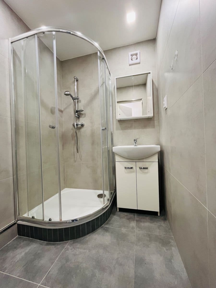 Prenájom bytu 2-izbový 50 m², Bohumínská, Ostrava, Moravskoslezský kraj Prenájom bytu 2-izbový 50 m², Bohumínská, Ostrava, Moravskoslezský kraj