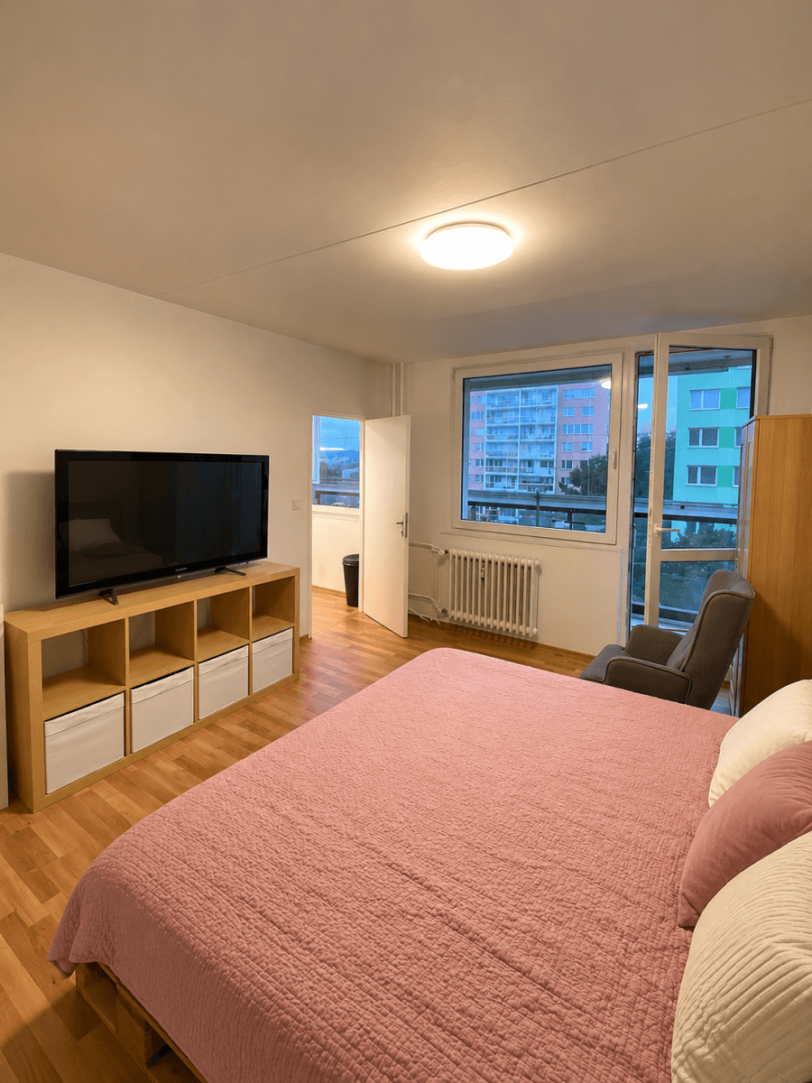 Prenájom bytu 1-izbový 26 m², Písečná, Praha, Praha Prenájom bytu 1-izbový 26 m², Písečná, Praha, Praha