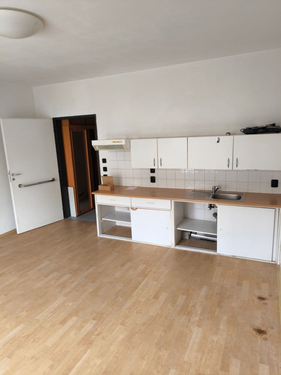 Predaj bytu 1-izbový 28 m², Za Mlýnem, Hostivice, Středočeský kraj Predaj bytu 1-izbový 28 m², Za Mlýnem, Hostivice, Středočeský kraj