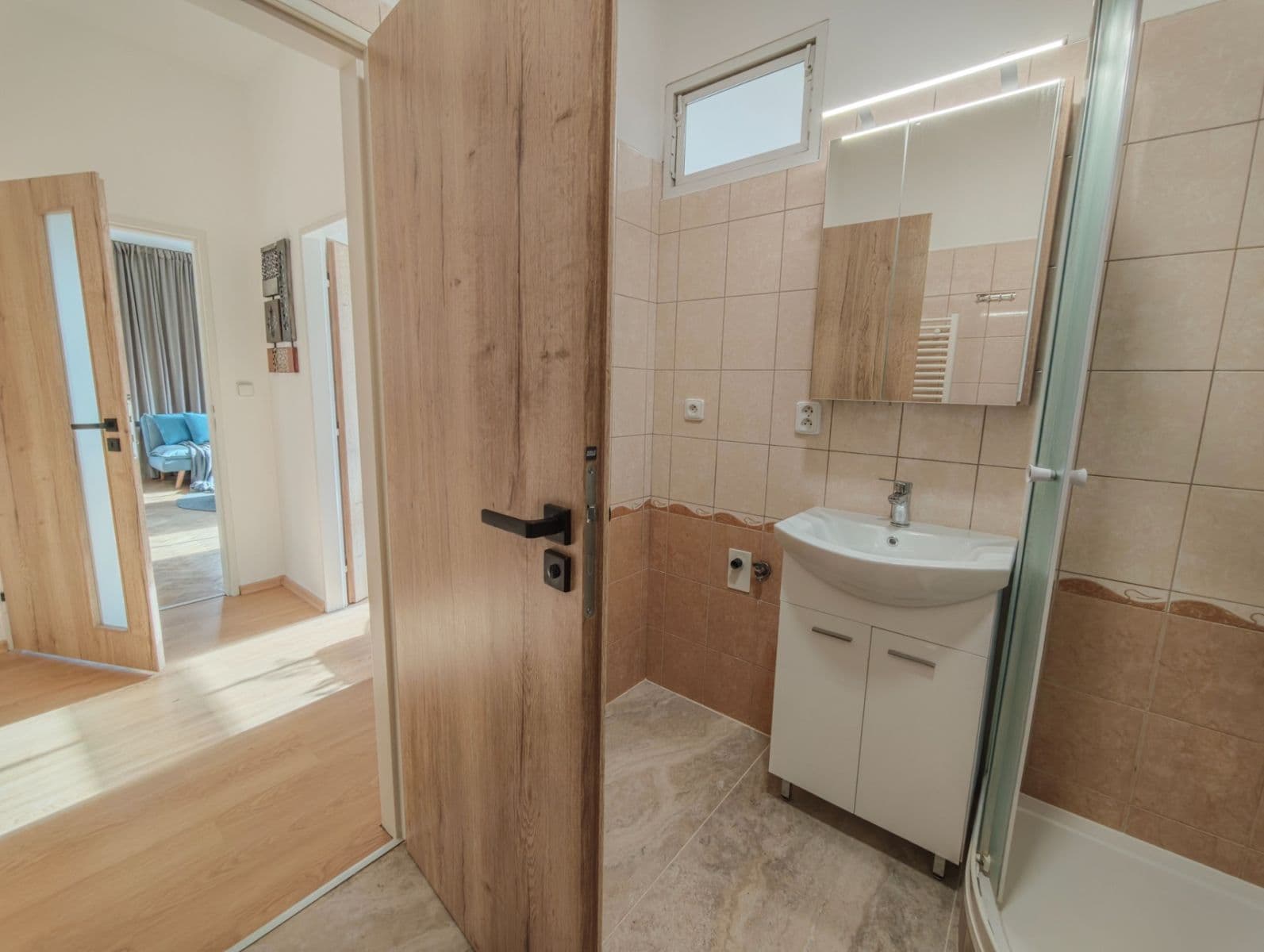 Predaj bytu 2-izbový 63 m², 1. máje, Hrádek nad Nisou, Liberecký kraj Predaj bytu 2-izbový 63 m², 1. máje, Hrádek nad Nisou, Liberecký kraj