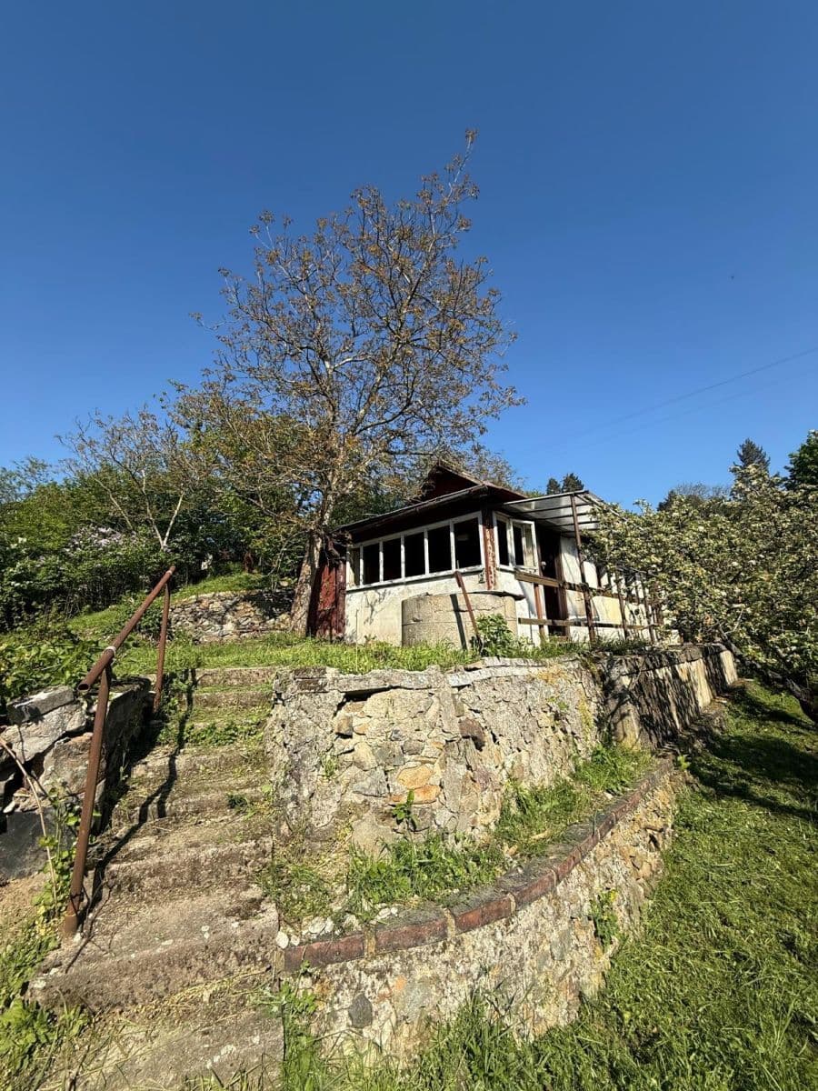 Predaj pozemku 1.547 m², Zdiby, Středočeský kraj Predaj pozemku 1.547 m², Zdiby, Středočeský kraj