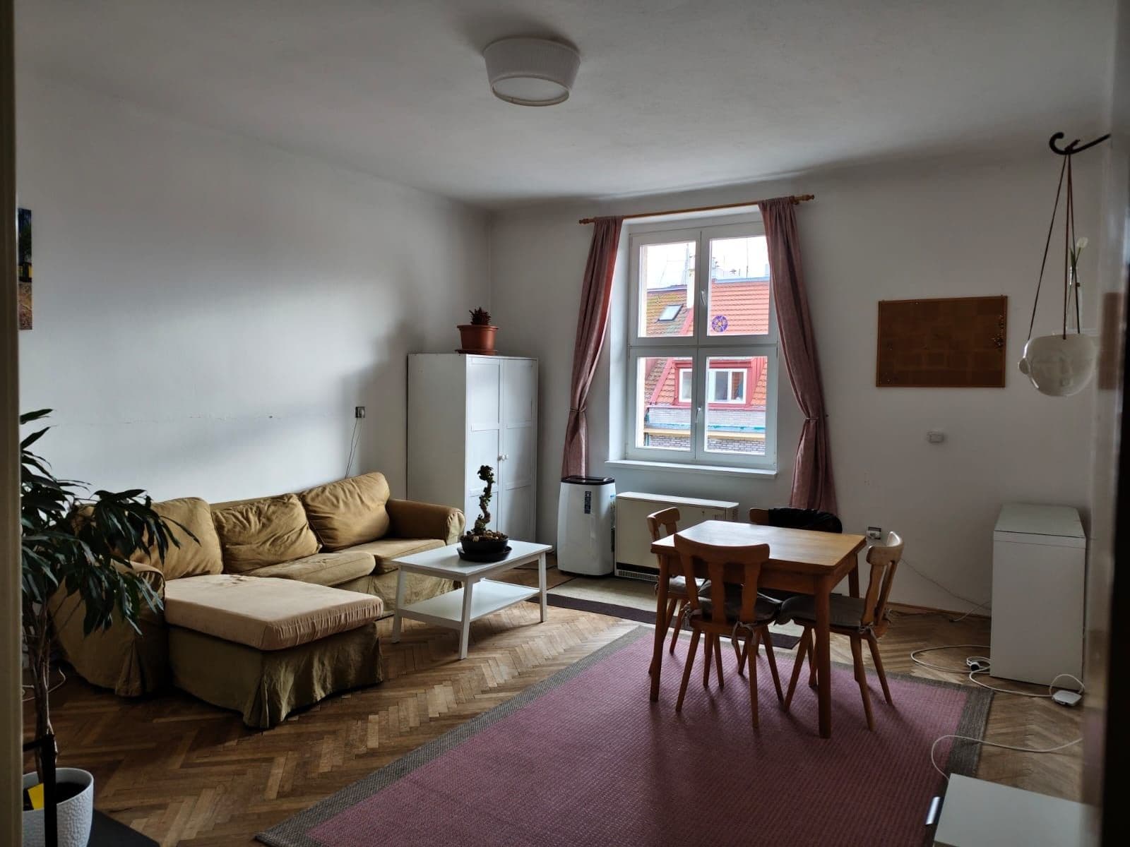 Prenájom bytu 2-izbový 63 m², Puškinovo náměstí, Praha, Praha Prenájom bytu 2-izbový 63 m², Puškinovo náměstí, Praha, Praha