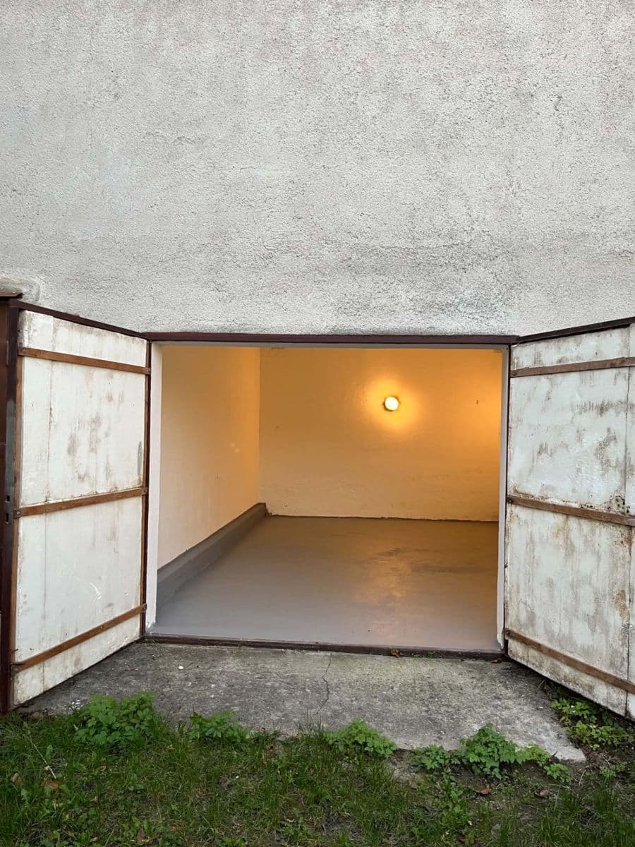 Prenájom garáže 24 m², Pod Horkou, Brno, Jihomoravský kraj Prenájom garáže 24 m², Pod Horkou, Brno, Jihomoravský kraj