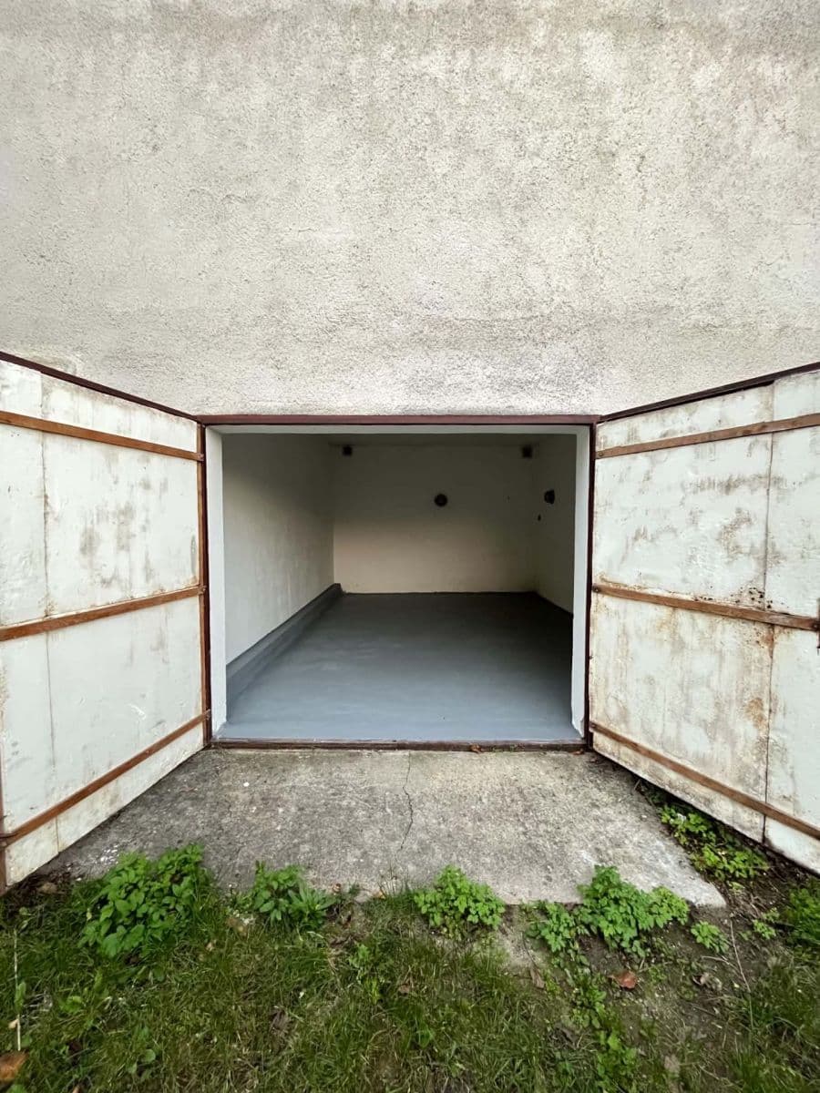 Prenájom garáže 24 m², Pod Horkou, Brno, Jihomoravský kraj Prenájom garáže 24 m², Pod Horkou, Brno, Jihomoravský kraj