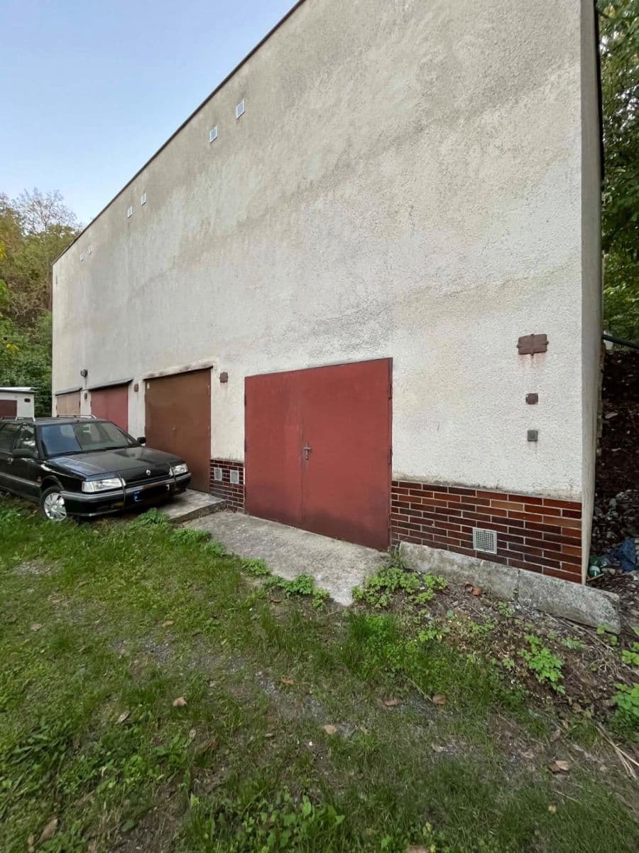 Prenájom garáže 24 m², Pod Horkou, Brno, Jihomoravský kraj Prenájom garáže 24 m², Pod Horkou, Brno, Jihomoravský kraj