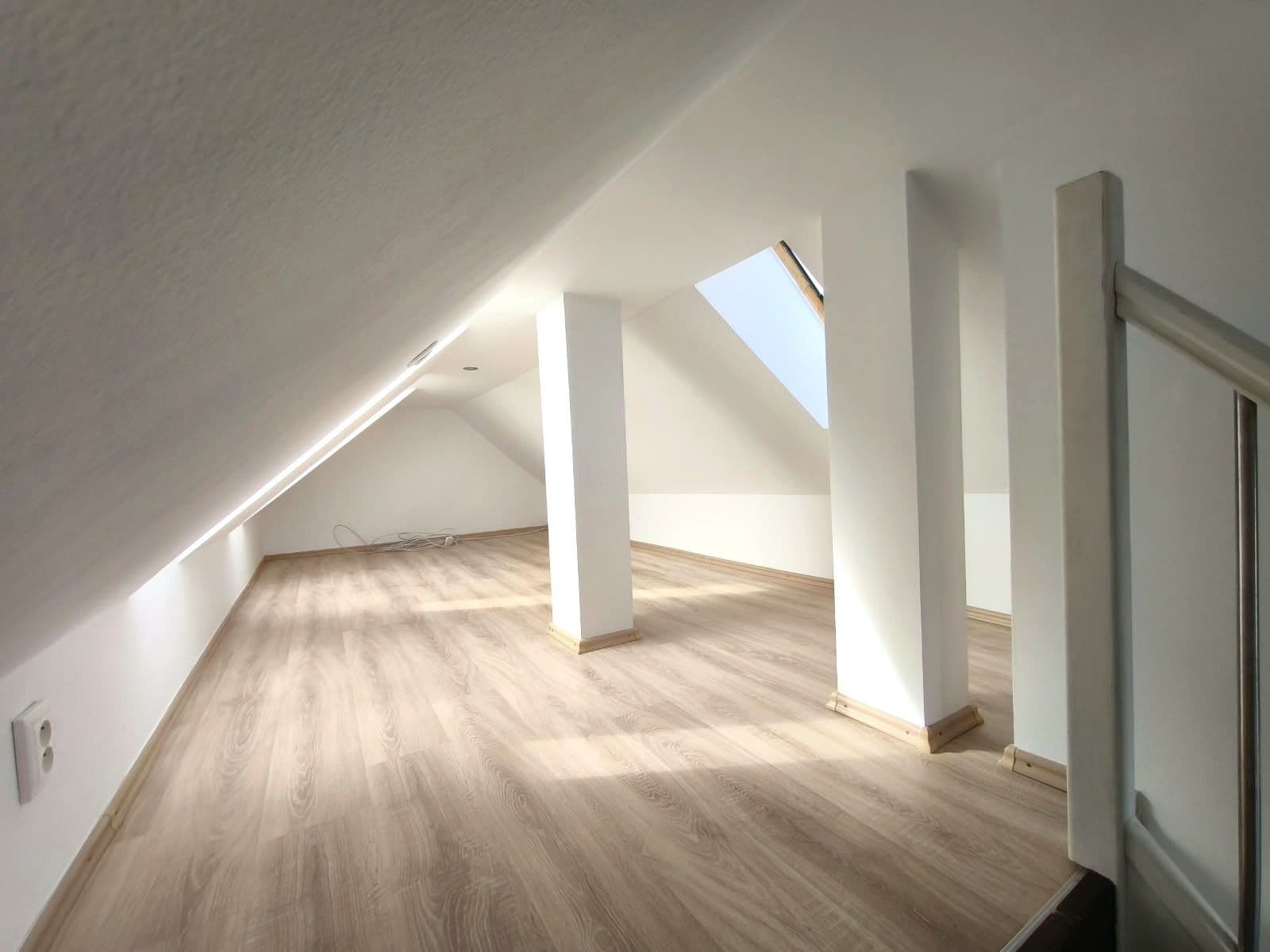 Prenájom bytu 2-izbový 46 m², Račianska, Nové Mesto, Bratislavský kraj Prenájom bytu 2-izbový 46 m², Račianska, Nové Mesto, Bratislavský kraj
