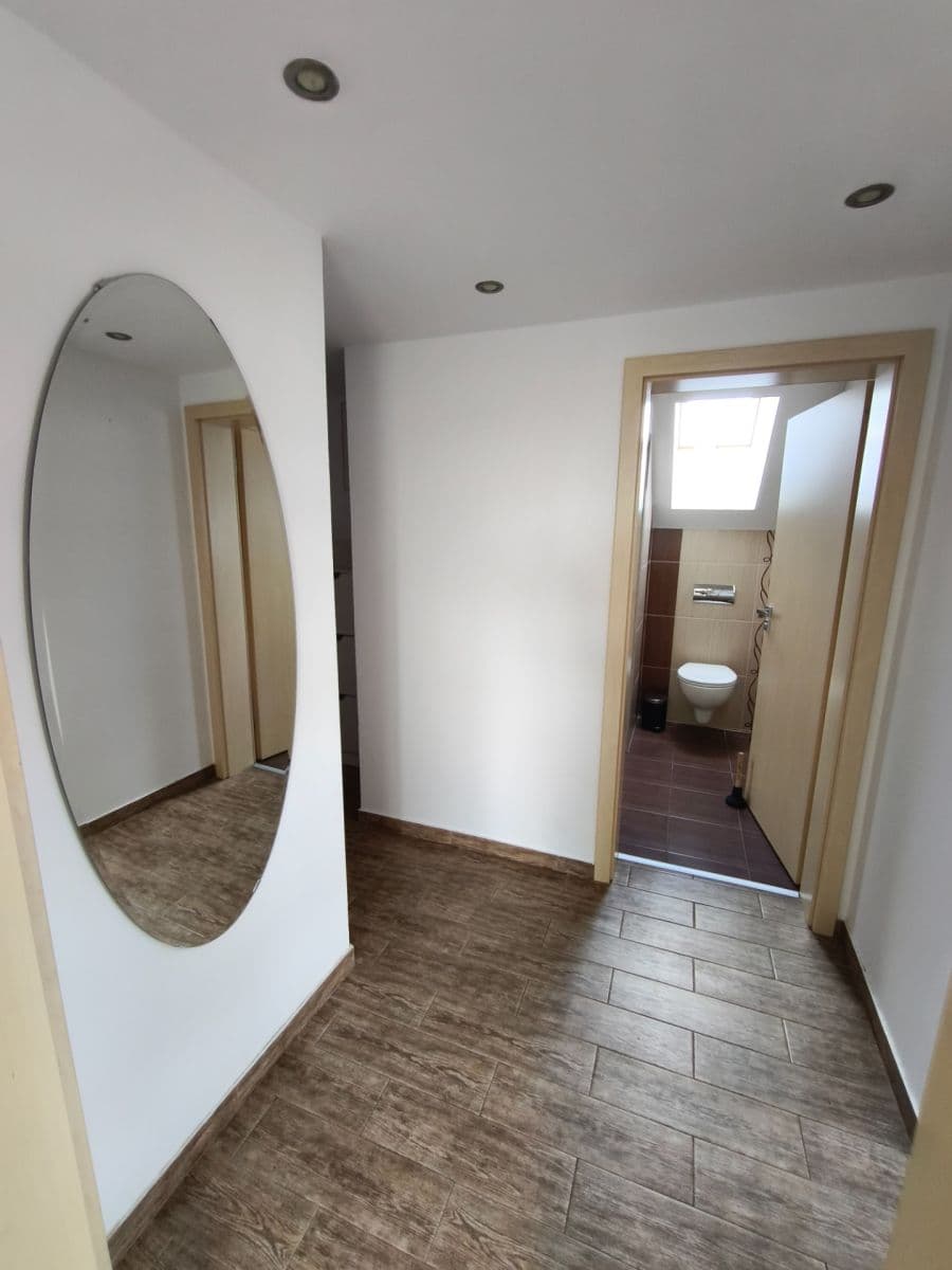 Prenájom bytu 2-izbový 46 m², Račianska, Nové Mesto, Bratislavský kraj Prenájom bytu 2-izbový 46 m², Račianska, Nové Mesto, Bratislavský kraj