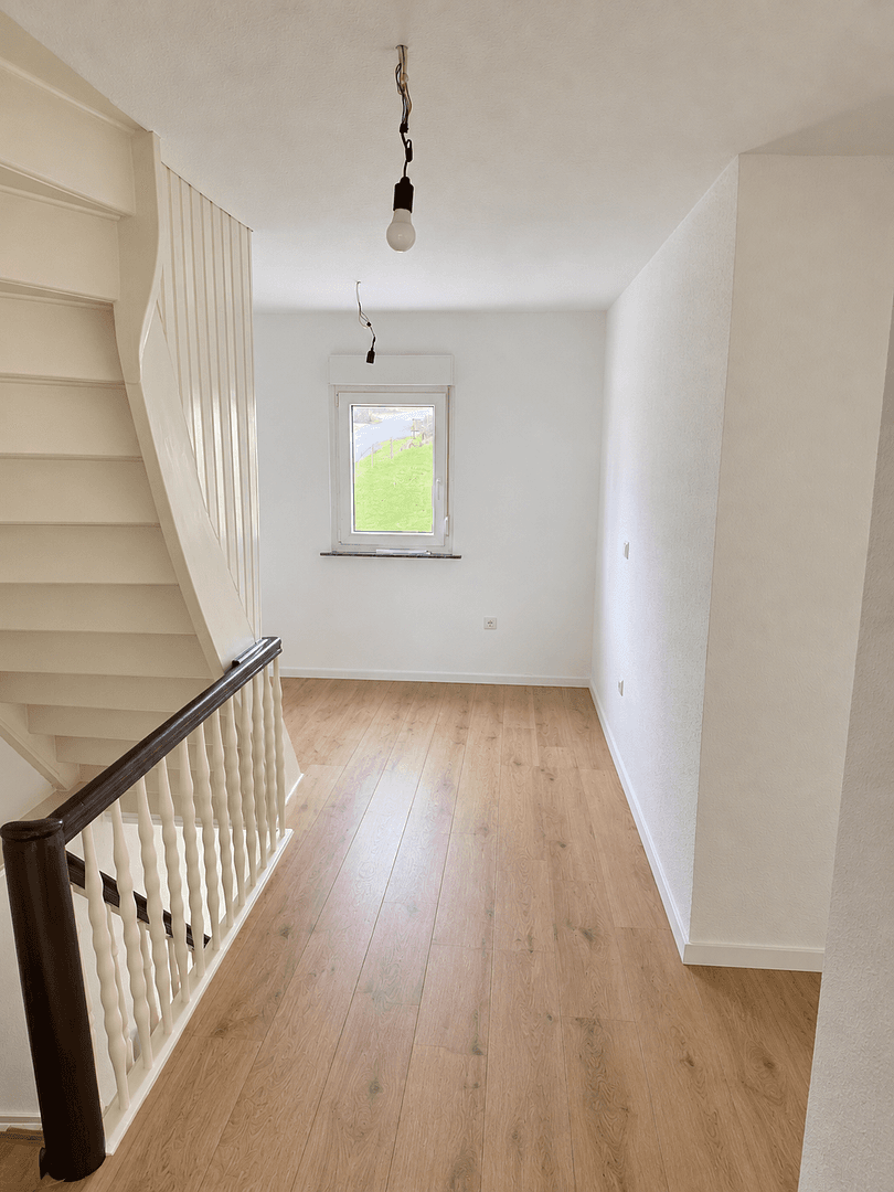 Prenájom domu 143 m², pozemok 1.136 m², Bindweider Straße 5, Malberg, Porýnie-Falcko Prenájom domu 143 m², pozemok 1.136 m², Bindweider Straße 5, Malberg, Porýnie-Falcko