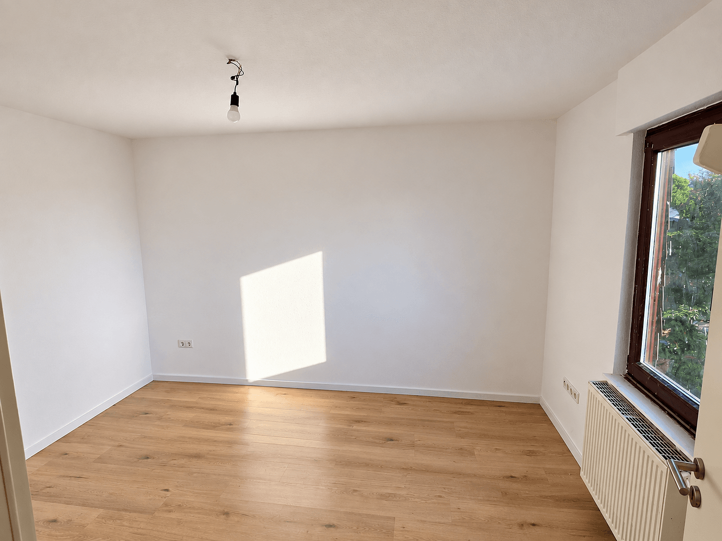 Prenájom domu 143 m², pozemok 1.136 m², Bindweider Straße 5, Malberg, Porýnie-Falcko Prenájom domu 143 m², pozemok 1.136 m², Bindweider Straße 5, Malberg, Porýnie-Falcko