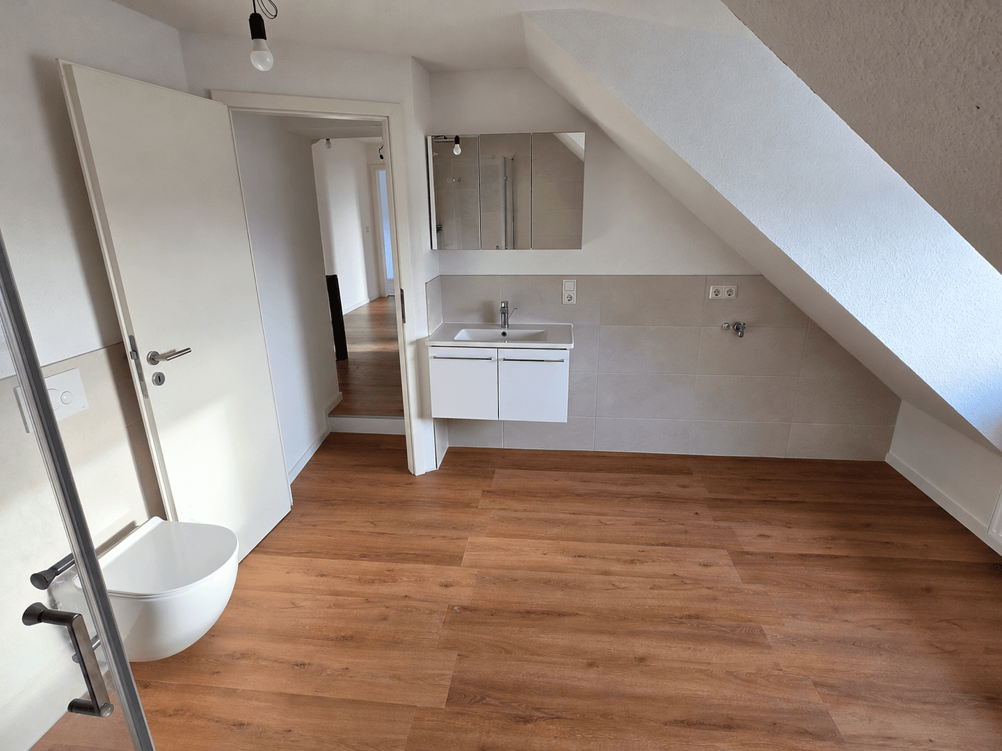 Prenájom domu 143 m², pozemok 1.136 m², Bindweider Straße 5, Malberg, Porýnie-Falcko Prenájom domu 143 m², pozemok 1.136 m², Bindweider Straße 5, Malberg, Porýnie-Falcko