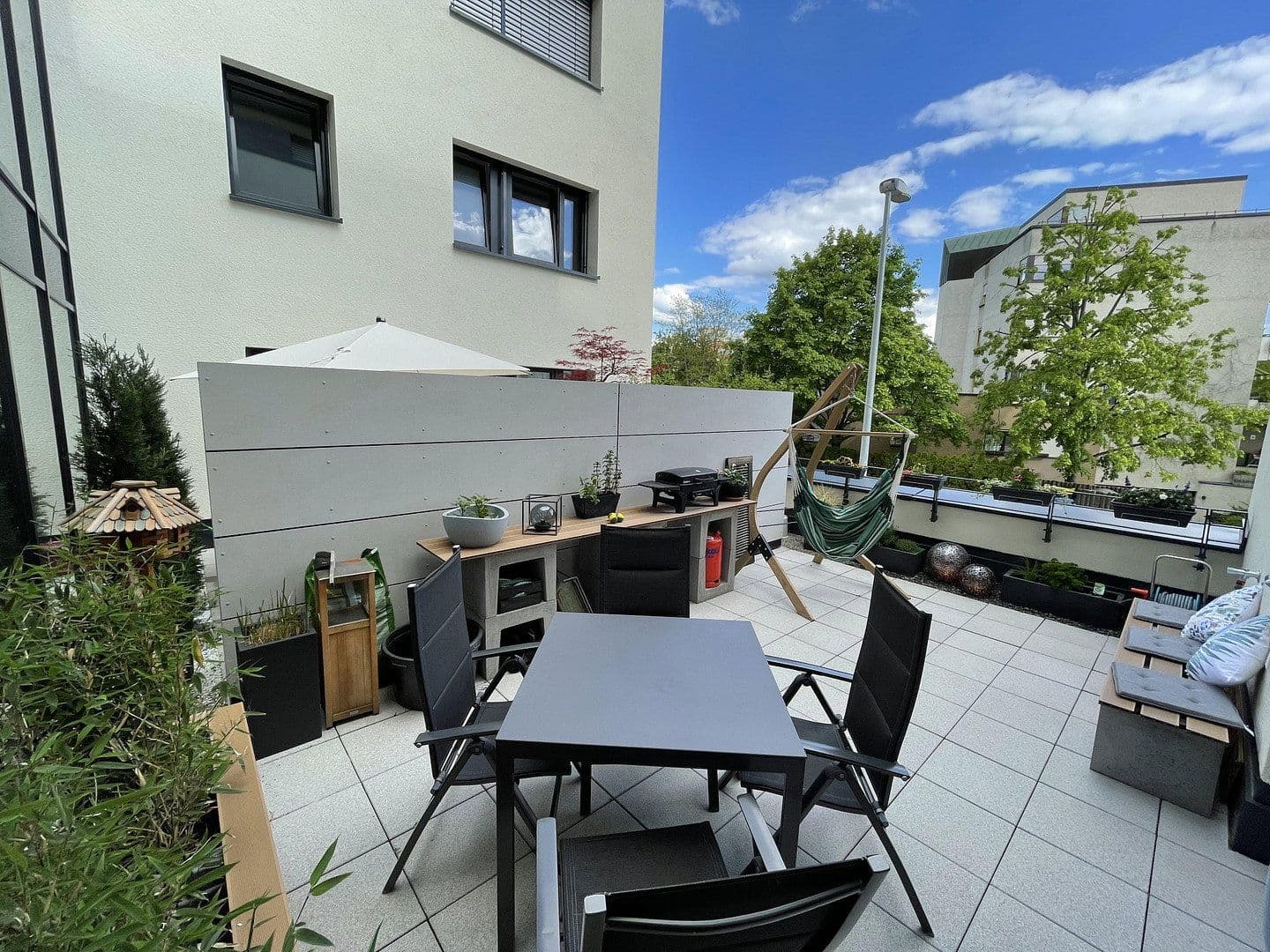 Prenájom bytu 4-izbový 101 m², Winnenden, Bádensko-Wurttembersko Prenájom bytu 4-izbový 101 m², Winnenden, Bádensko-Wurttembersko