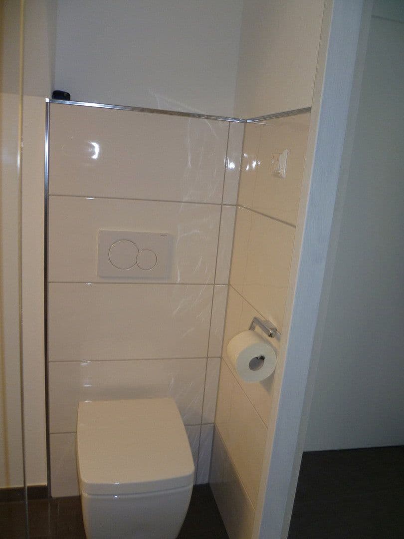Prenájom bytu 2-izbový 55 m², Königsbach-Stein, Bádensko-Wurttembersko Prenájom bytu 2-izbový 55 m², Königsbach-Stein, Bádensko-Wurttembersko