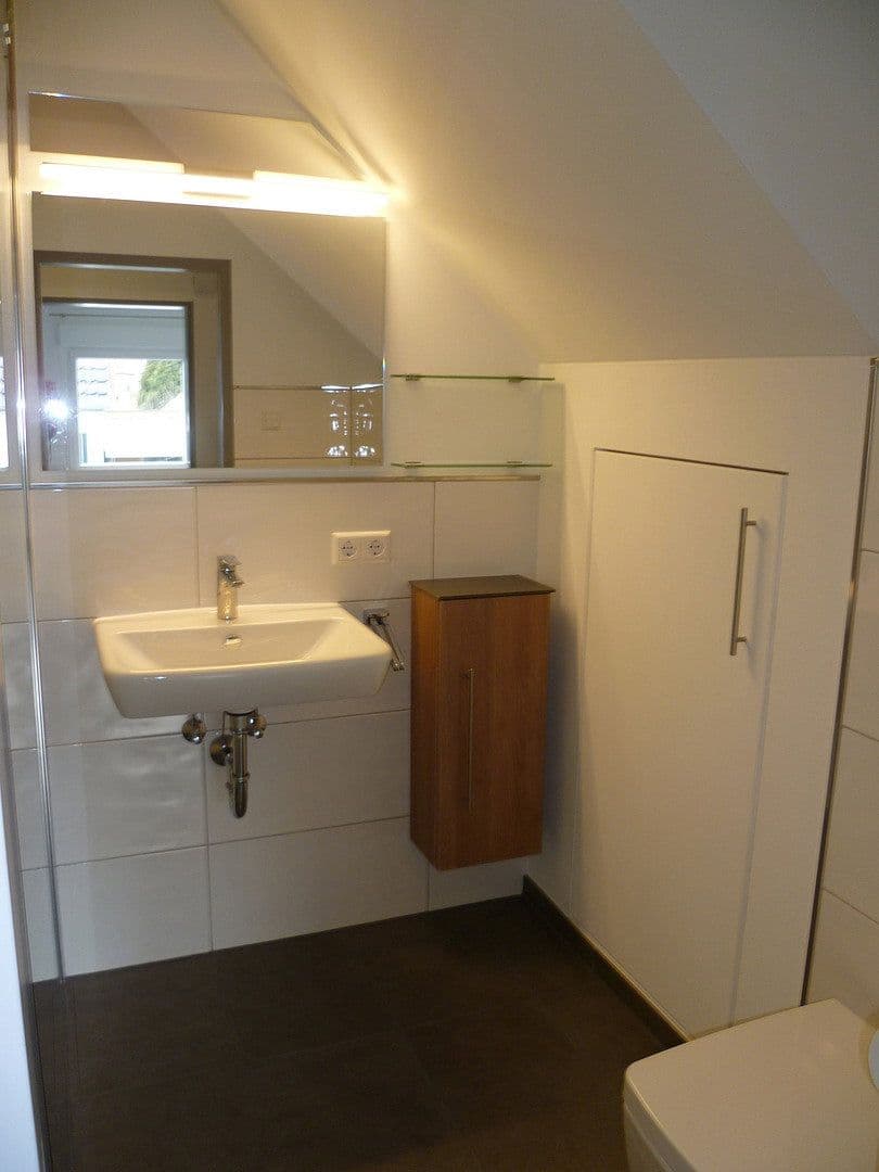 Prenájom bytu 2-izbový 55 m², Königsbach-Stein, Bádensko-Wurttembersko Prenájom bytu 2-izbový 55 m², Königsbach-Stein, Bádensko-Wurttembersko