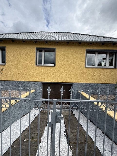Prenájom domu 115 m², pozemok 450 m², Berlin, Berlín Prenájom domu 115 m², pozemok 450 m², Berlin, Berlín