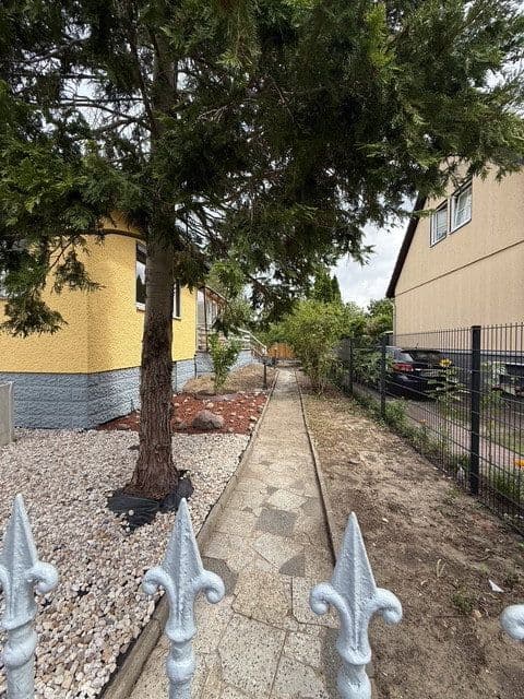 Prenájom domu 115 m², pozemok 450 m², Berlin, Berlín Prenájom domu 115 m², pozemok 450 m², Berlin, Berlín