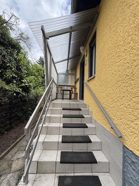 Prenájom domu 115 m², pozemok 450 m², Berlin, Berlín Prenájom domu 115 m², pozemok 450 m², Berlin, Berlín