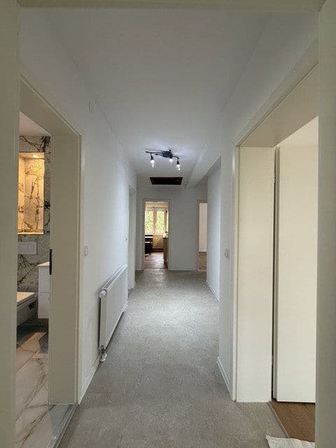 Prenájom domu 115 m², pozemok 450 m², Berlin, Berlín Prenájom domu 115 m², pozemok 450 m², Berlin, Berlín