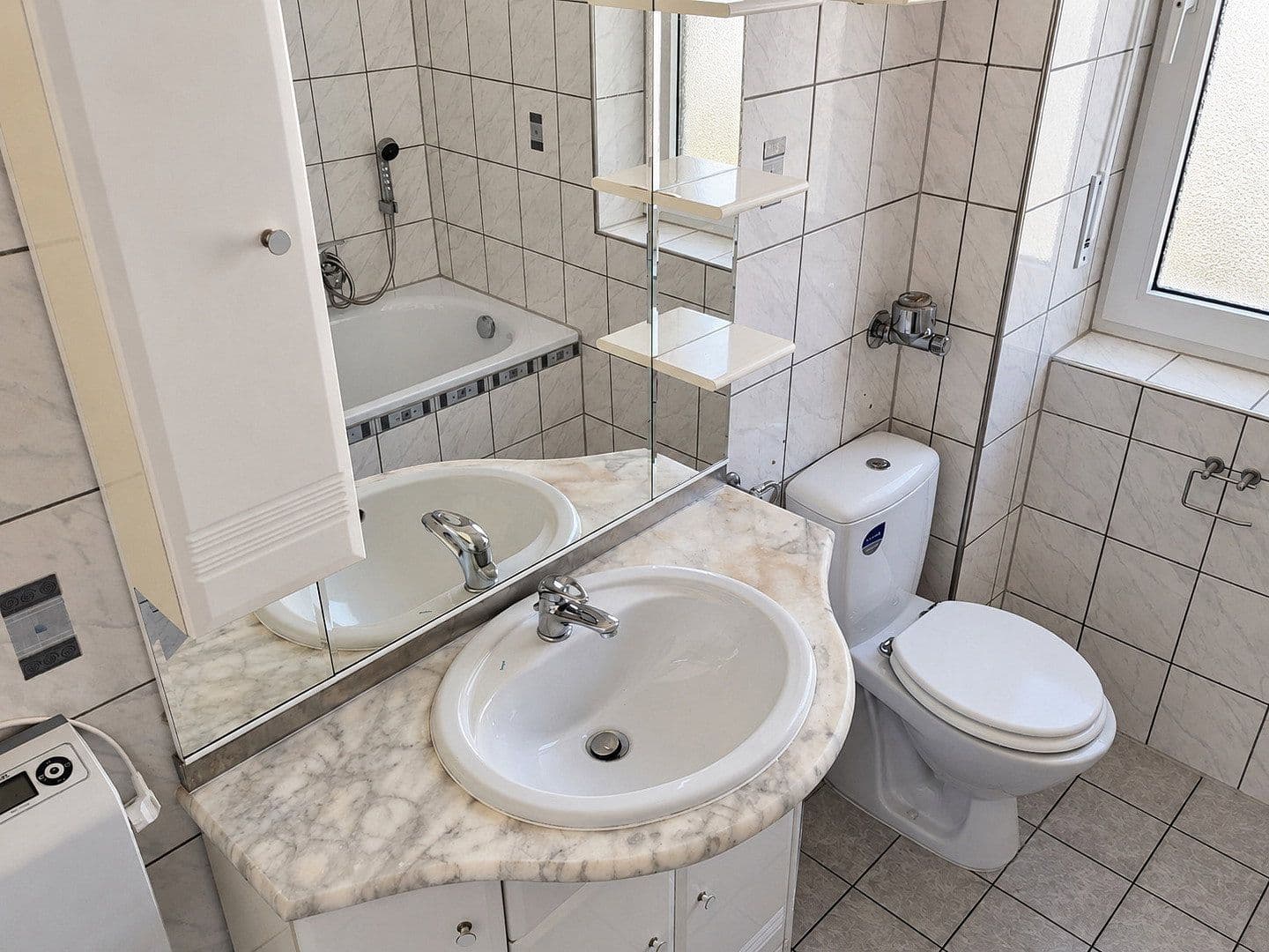 Prenájom bytu 3-izbový 75 m², Hagener Straße 141, Schwerte, Severné Porýnie - Westfálsko Prenájom bytu 3-izbový 75 m², Hagener Straße 141, Schwerte, Severné Porýnie - Westfálsko