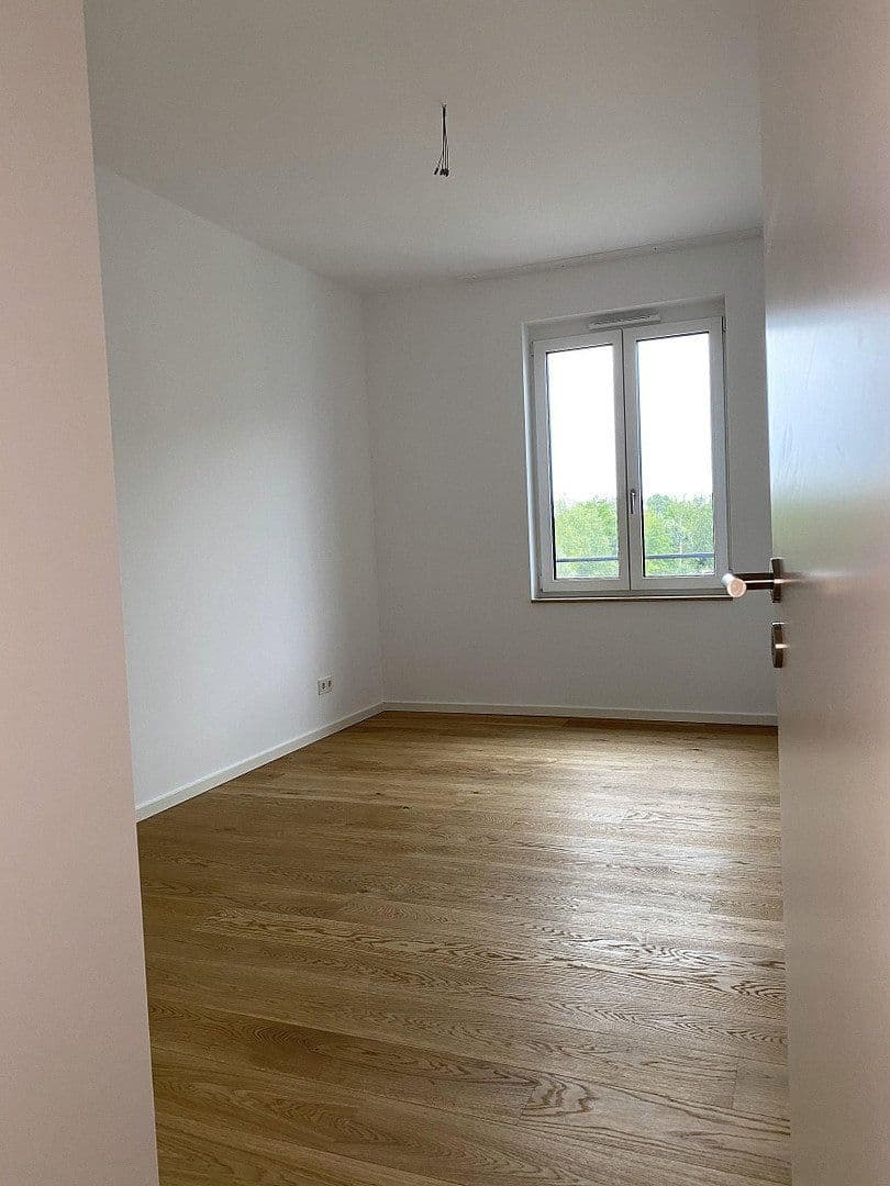Prenájom bytu 2-izbový 58 m², Berlin, Berlín Prenájom bytu 2-izbový 58 m², Berlin, Berlín