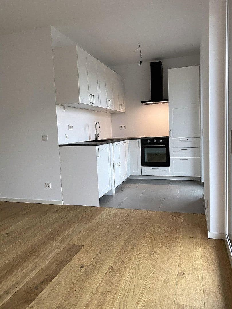 Prenájom bytu 2-izbový 58 m², Berlin, Berlín Prenájom bytu 2-izbový 58 m², Berlin, Berlín