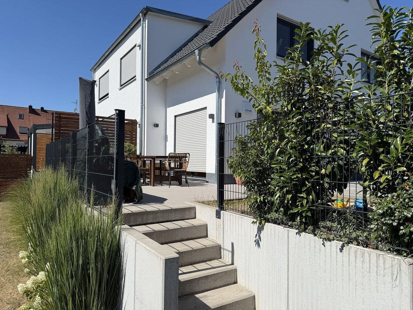 Prenájom domu 134 m², pozemok 361 m², Langfeldstraße 11a, Neunkirchen am Brand, Bavorsko Prenájom domu 134 m², pozemok 361 m², Langfeldstraße 11a, Neunkirchen am Brand, Bavorsko