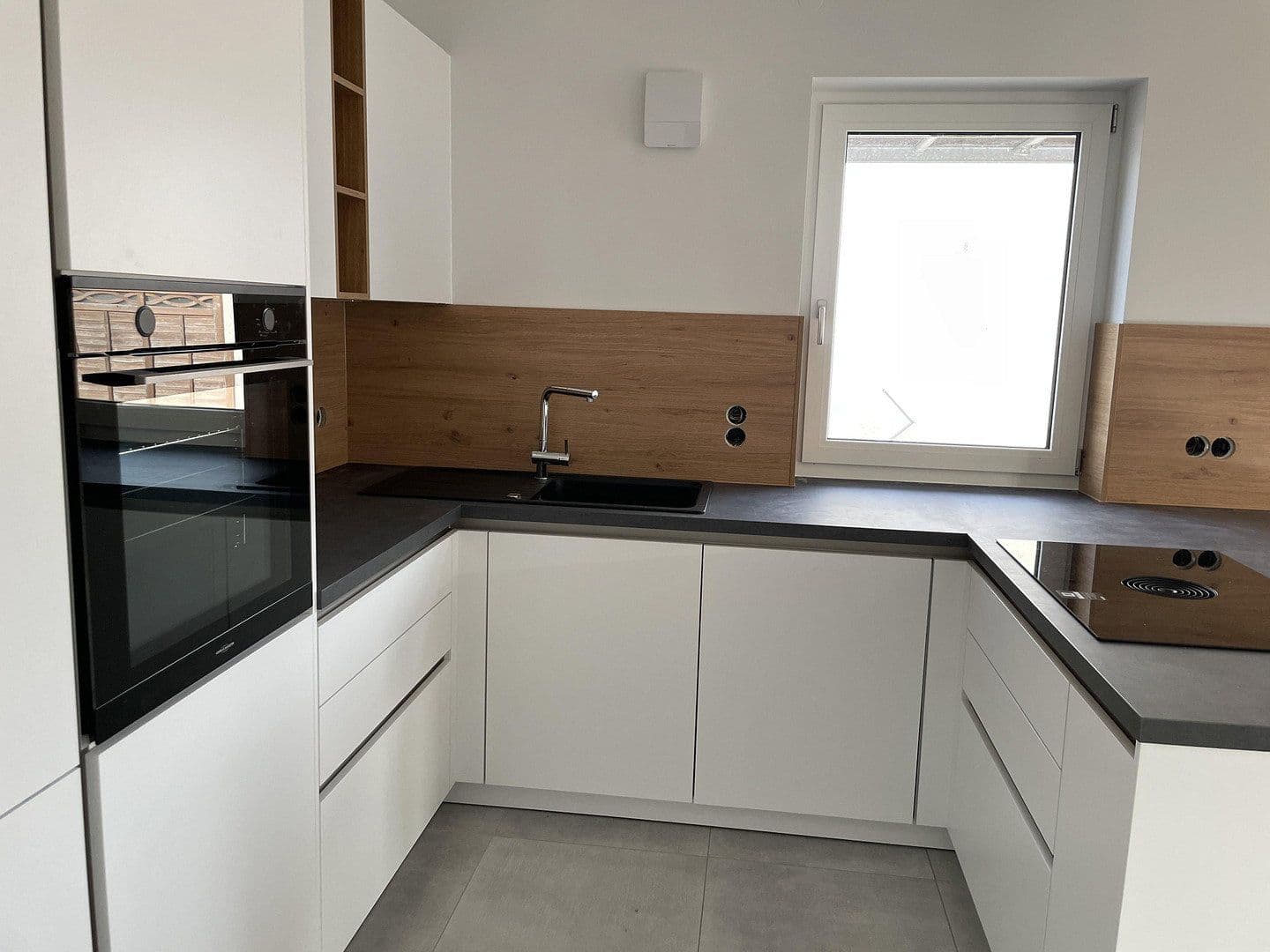 Prenájom domu 134 m², pozemok 361 m², Langfeldstraße 11a, Neunkirchen am Brand, Bavorsko Prenájom domu 134 m², pozemok 361 m², Langfeldstraße 11a, Neunkirchen am Brand, Bavorsko