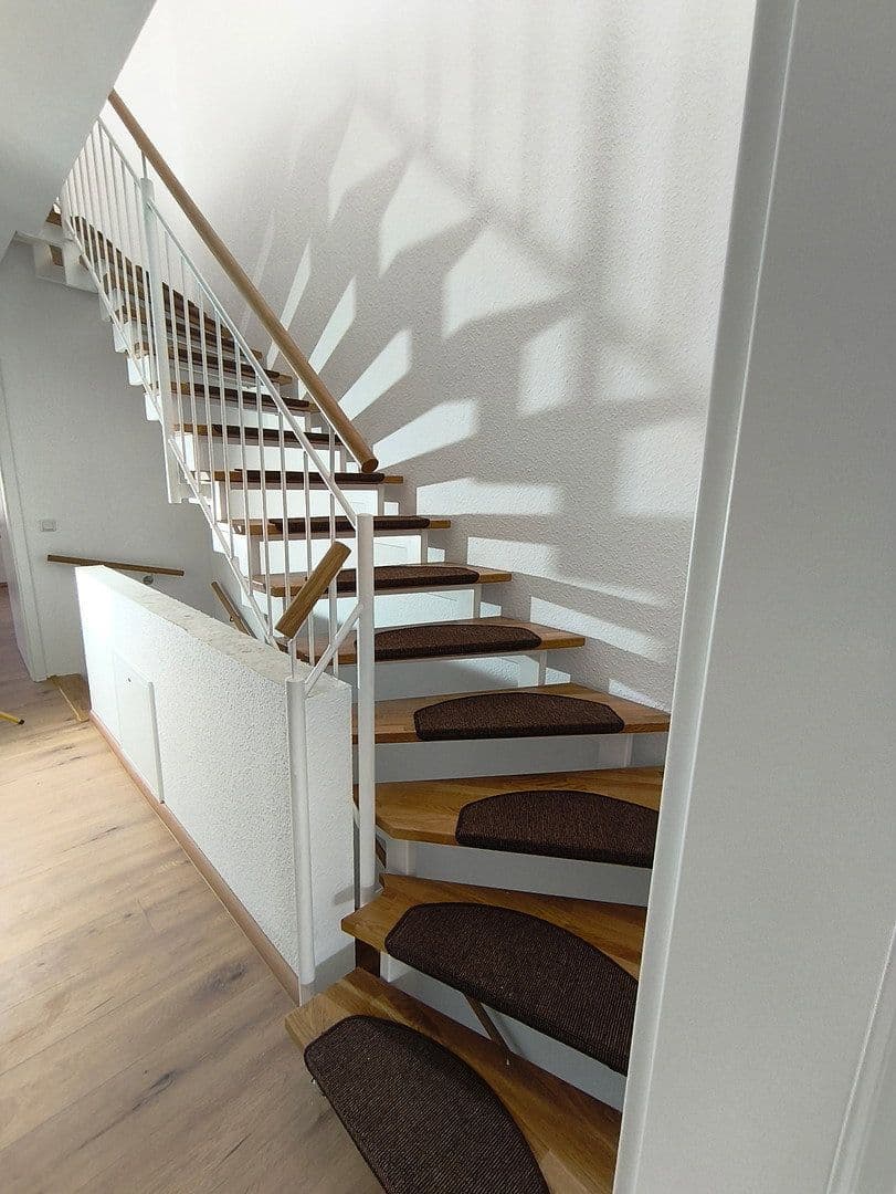 Prenájom domu 128 m², pozemok 180 m², Isernhagen, Dolné Sasko Prenájom domu 128 m², pozemok 180 m², Isernhagen, Dolné Sasko