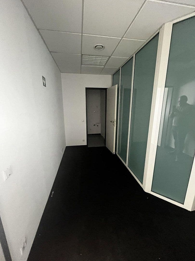 Prenájom kancelárie 105 m², Hauptstr. 15-21, Frechen, Severné Porýnie - Westfálsko Prenájom kancelárie 105 m², Hauptstr. 15-21, Frechen, Severné Porýnie - Westfálsko