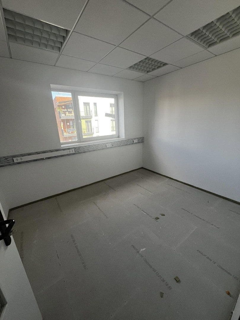 Prenájom kancelárie 105 m², Hauptstr. 15-21, Frechen, Severné Porýnie - Westfálsko Prenájom kancelárie 105 m², Hauptstr. 15-21, Frechen, Severné Porýnie - Westfálsko