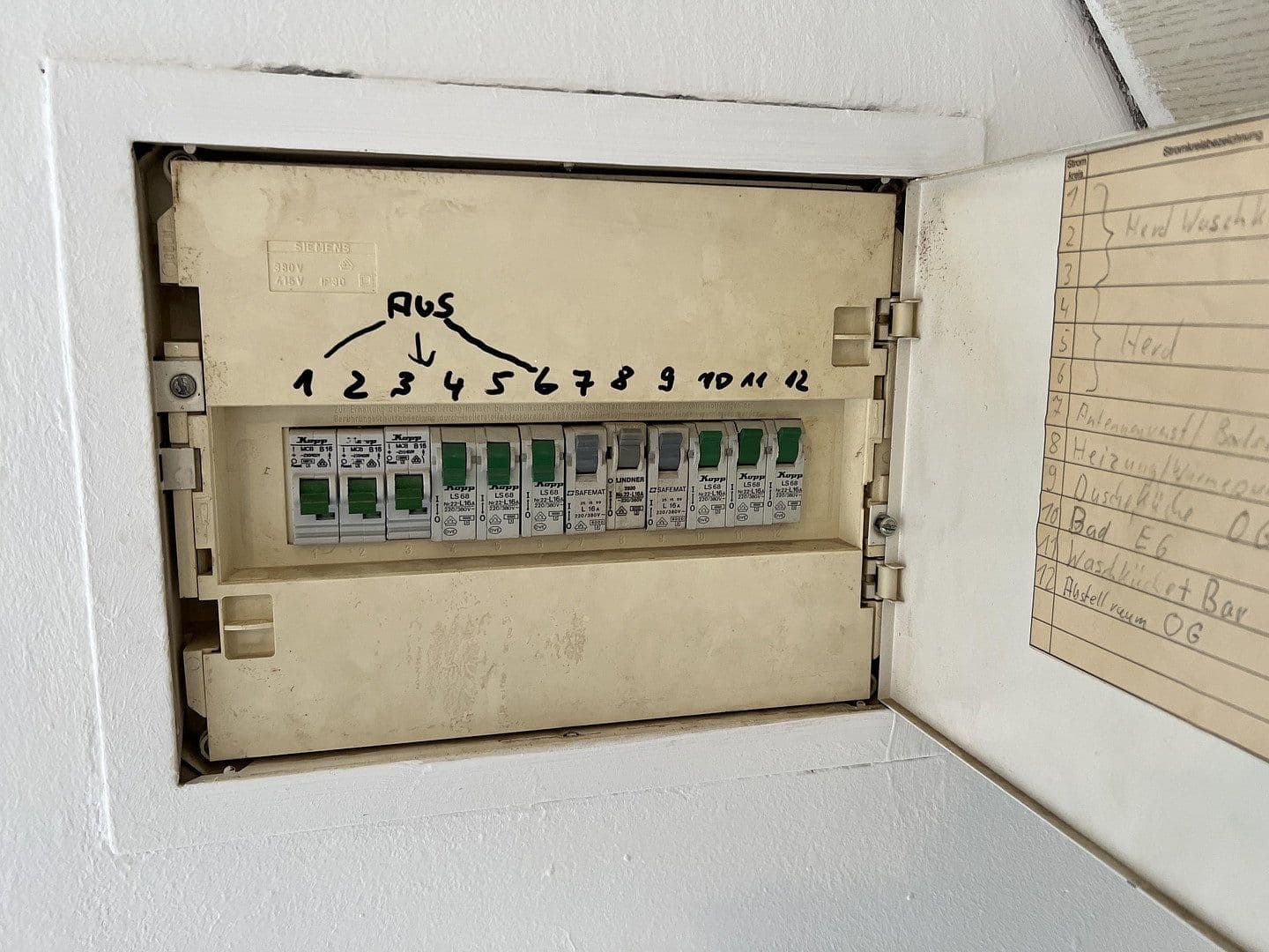 Predaj domu 209 m², pozemok 695 m², Hinter den Höfen 1, Wunstorf, Dolné Sasko Predaj domu 209 m², pozemok 695 m², Hinter den Höfen 1, Wunstorf, Dolné Sasko