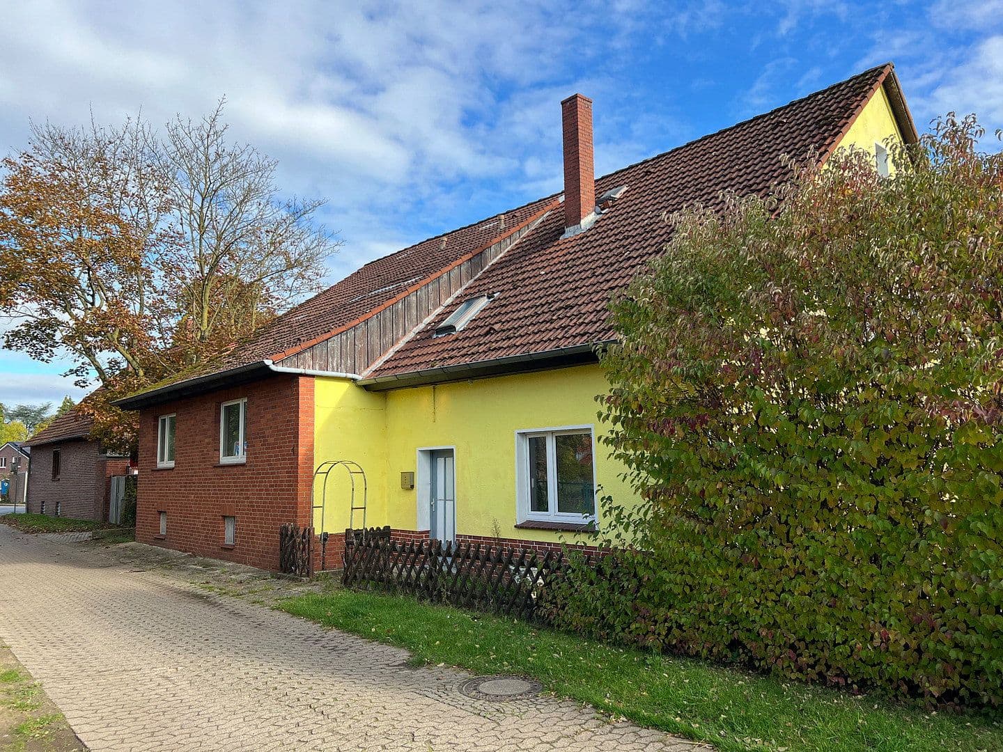 Predaj domu 209 m², pozemok 695 m², Hinter den Höfen 1, Wunstorf, Dolné Sasko Predaj domu 209 m², pozemok 695 m², Hinter den Höfen 1, Wunstorf, Dolné Sasko
