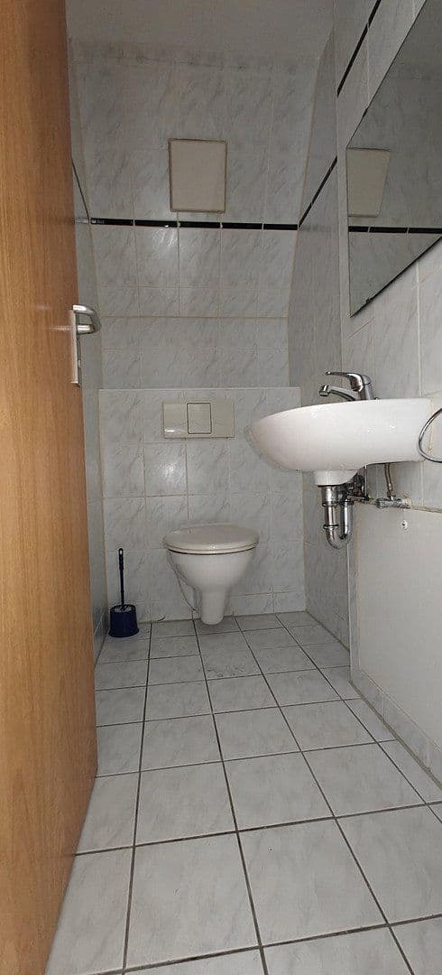 Prenájom bytu 2-izbový 69 m², Bischofstraße 29, Leipzig, Sasko Prenájom bytu 2-izbový 69 m², Bischofstraße 29, Leipzig, Sasko