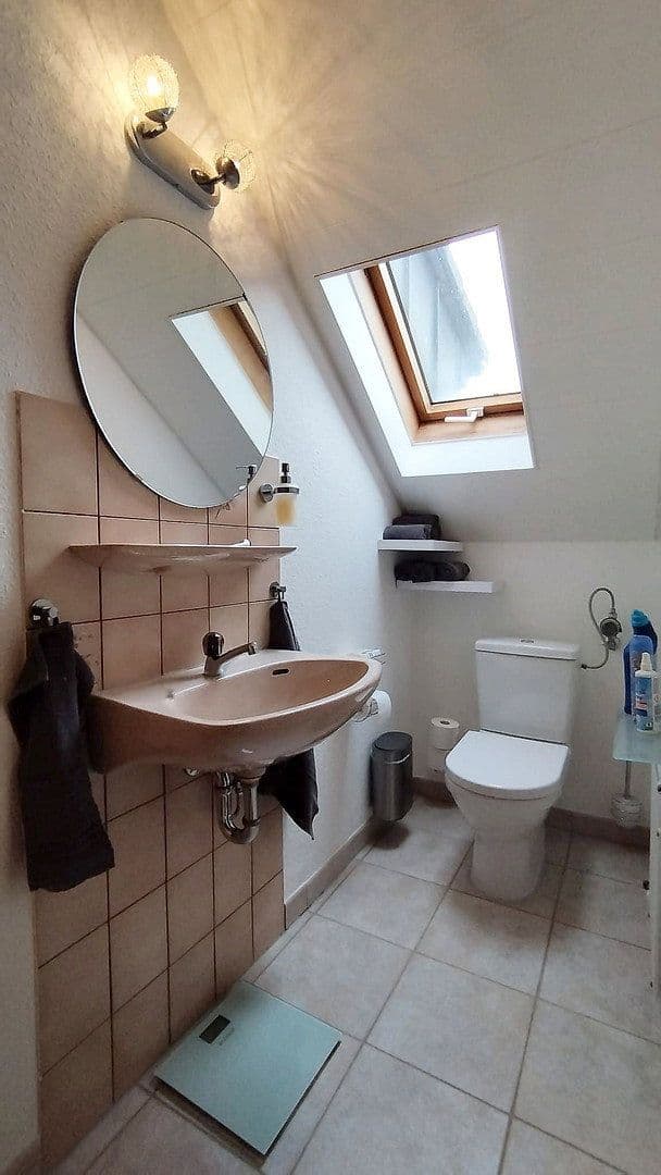 Prenájom bytu 3-izbový 110 m², Ammerbuch, Bádensko-Wurttembersko Prenájom bytu 3-izbový 110 m², Ammerbuch, Bádensko-Wurttembersko