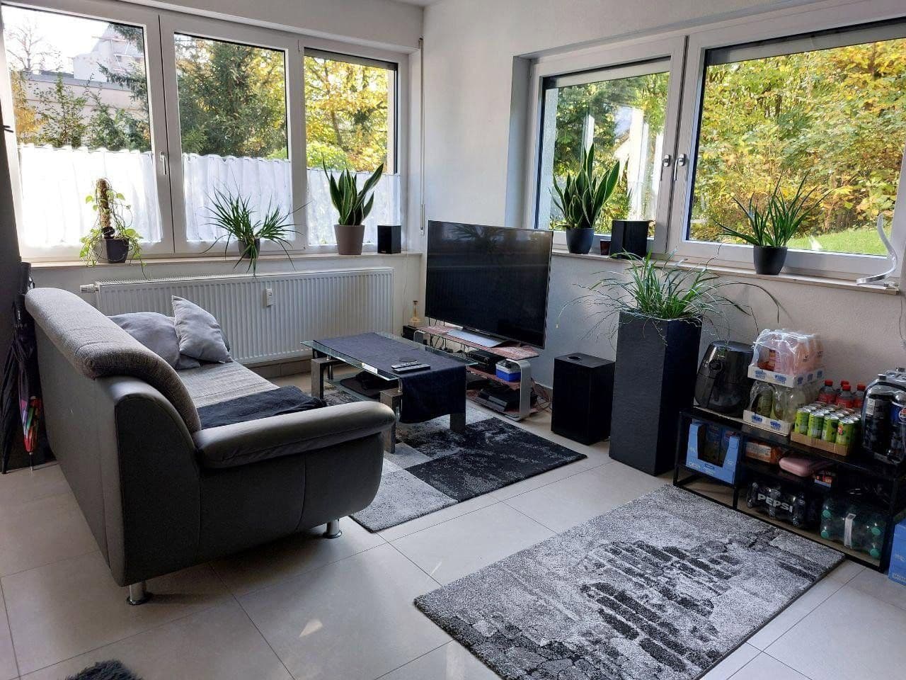Prenájom bytu 1-izbový 55 m², Schwedenstraße 1, Alzenau, Bavorsko Prenájom bytu 1-izbový 55 m², Schwedenstraße 1, Alzenau, Bavorsko