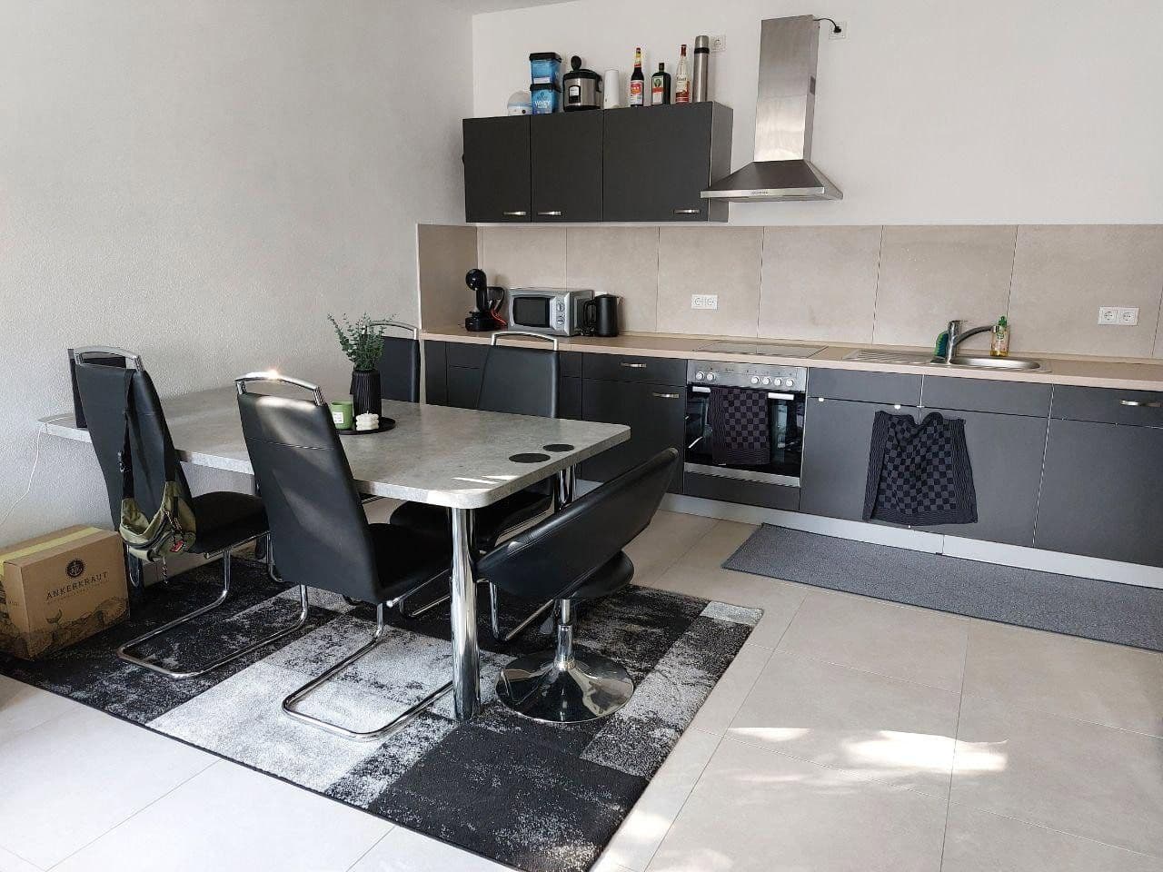 Prenájom bytu 1-izbový 55 m², Schwedenstraße 1, Alzenau, Bavorsko Prenájom bytu 1-izbový 55 m², Schwedenstraße 1, Alzenau, Bavorsko