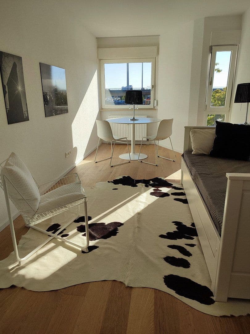 Prenájom bytu 1-izbový 24 m², Akademiestraße 6, Mannheim, Bádensko-Wurttembersko Prenájom bytu 1-izbový 24 m², Akademiestraße 6, Mannheim, Bádensko-Wurttembersko