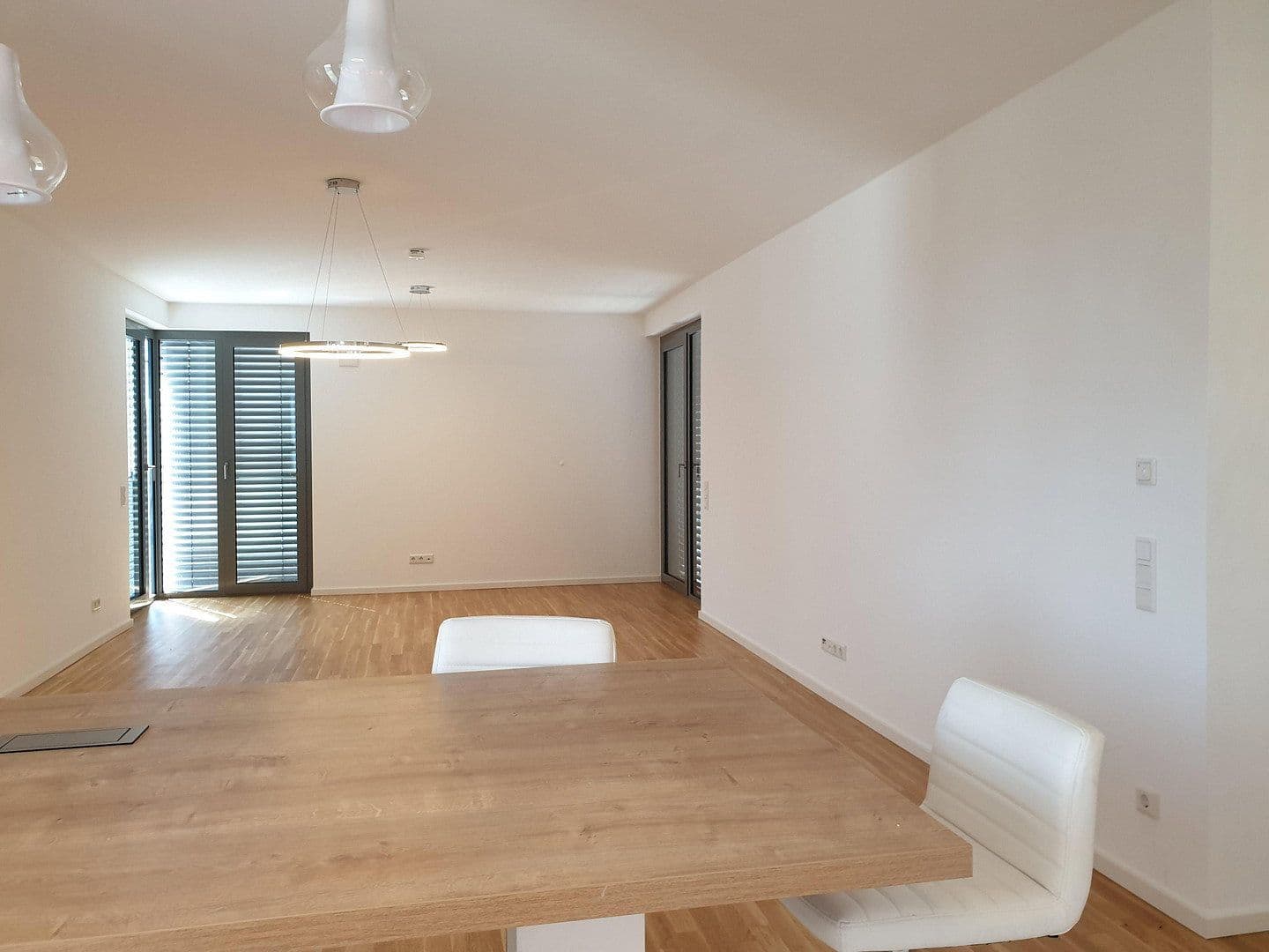 Prenájom bytu 2-izbový 75 m², Mörfelder Straße 22, Kelsterbach, Hesensko Prenájom bytu 2-izbový 75 m², Mörfelder Straße 22, Kelsterbach, Hesensko